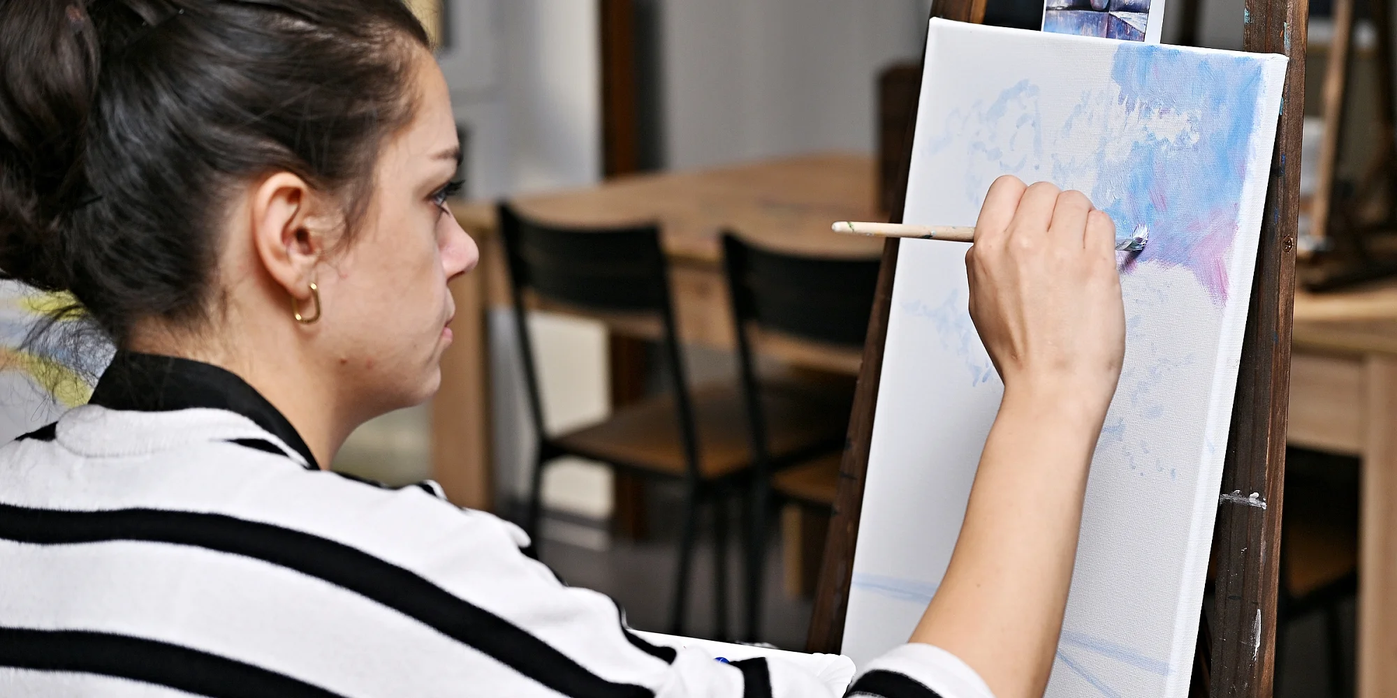 Tříhodinový workshop malování akrylem s možností použití plátkového zlata i stříbra vč. pomůcek
