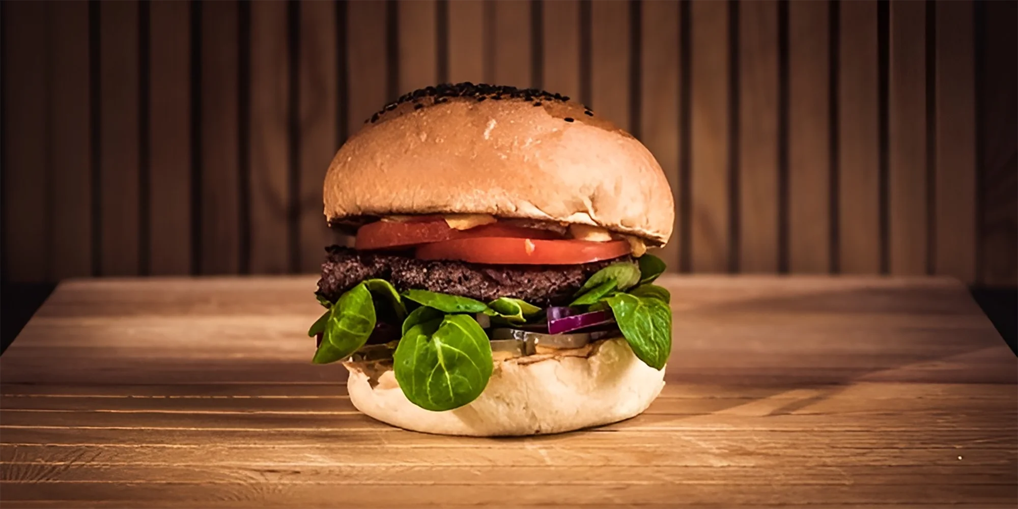 Burger podle výběru z 8 druhů a hranolky či krokety pro 1 osobu