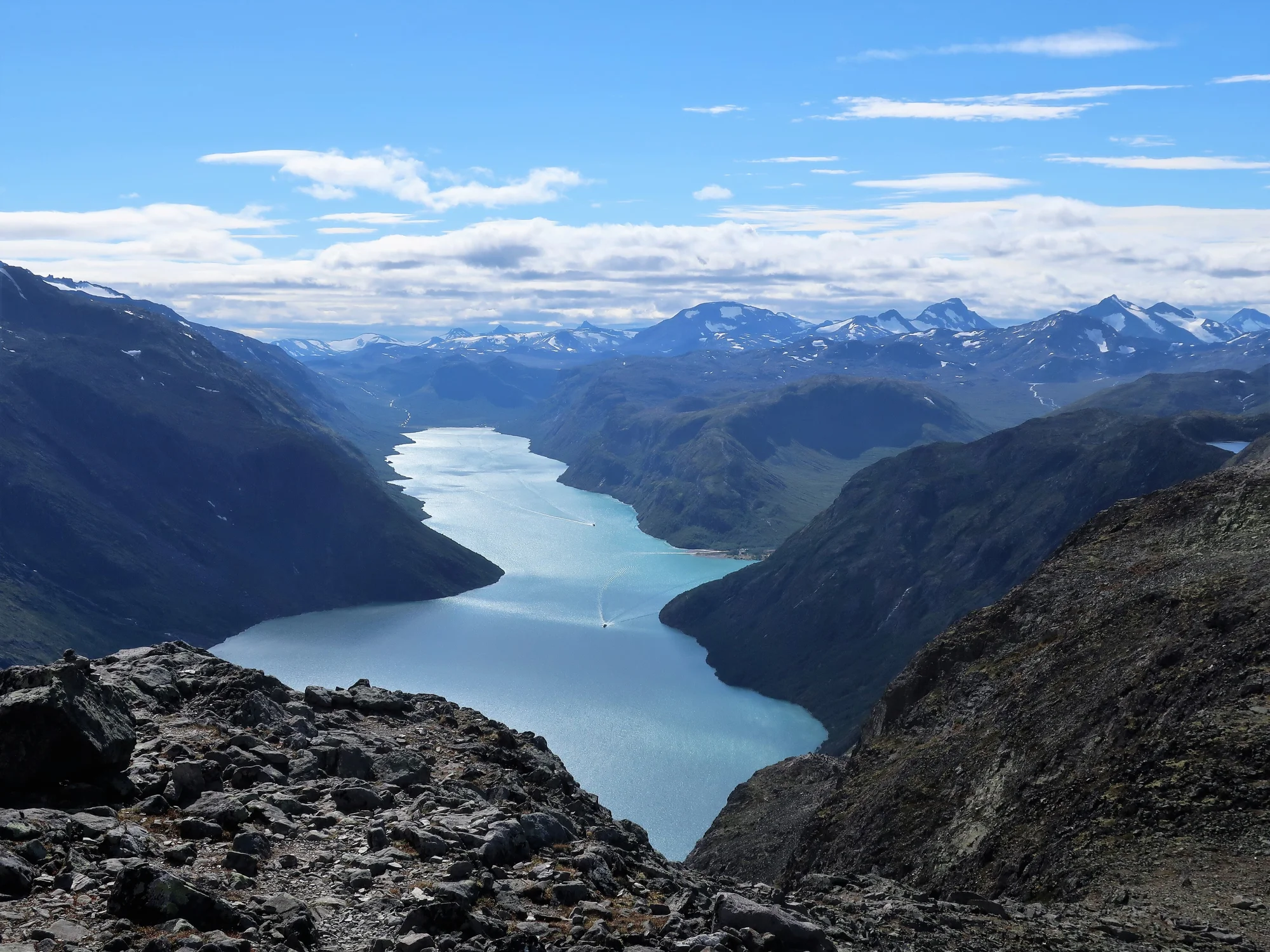 Do Norska za přírodou a papuchalky: kempování ve vlastním stanu nebo chatce, doprava busem