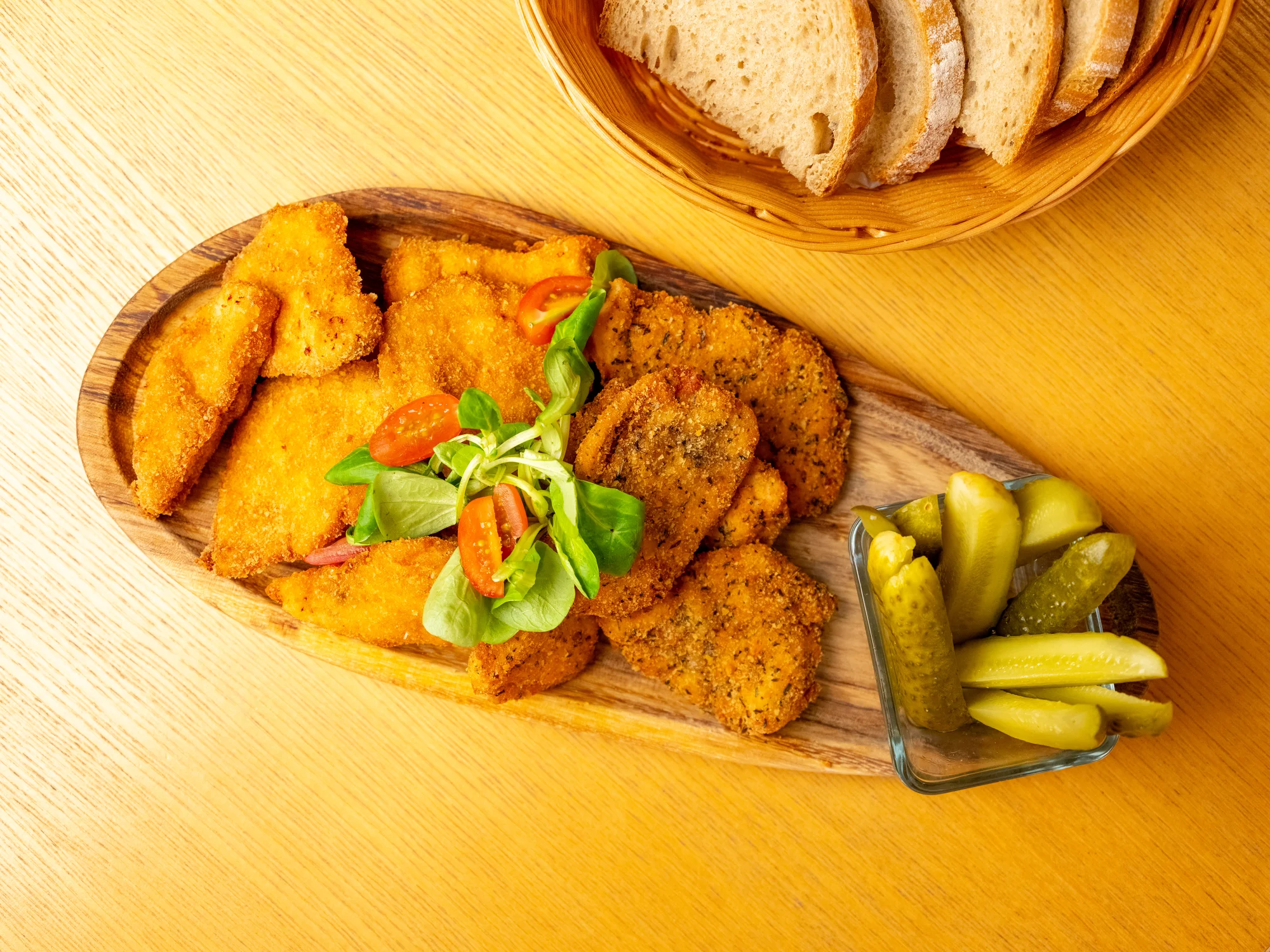 Metr piv Kozel 11° a mix řízečků o váze 450 nebo 900 g