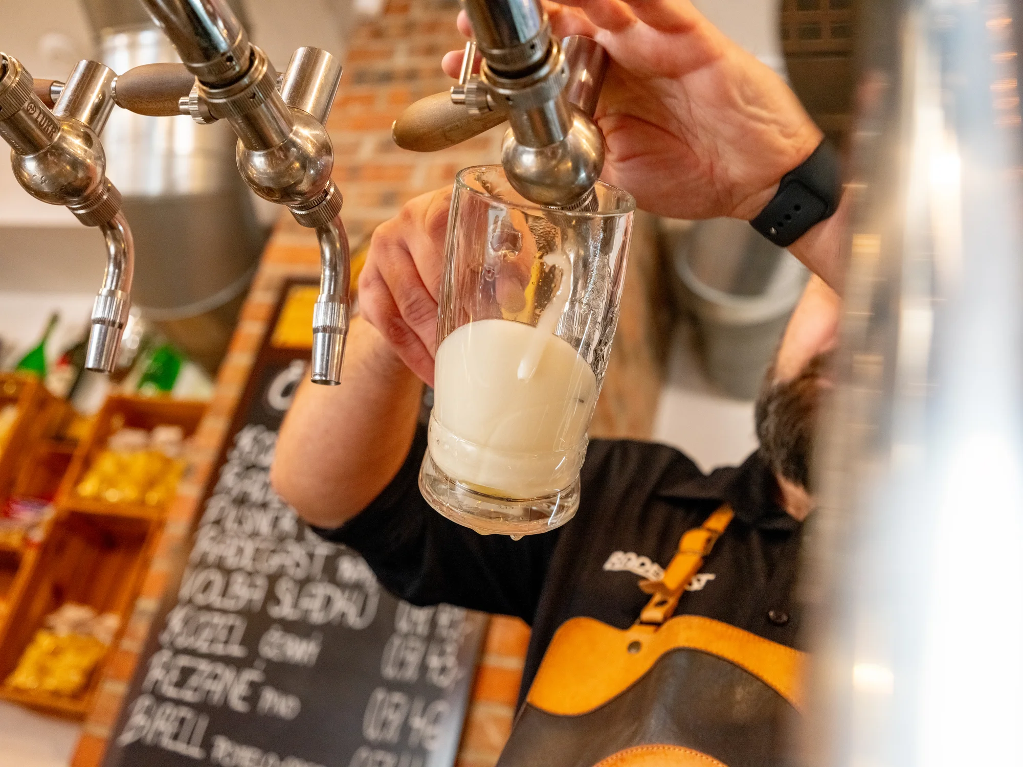 Škola čepování piva Radegast 12°: zážitek o délce 2 hod. pro 1–5 osob