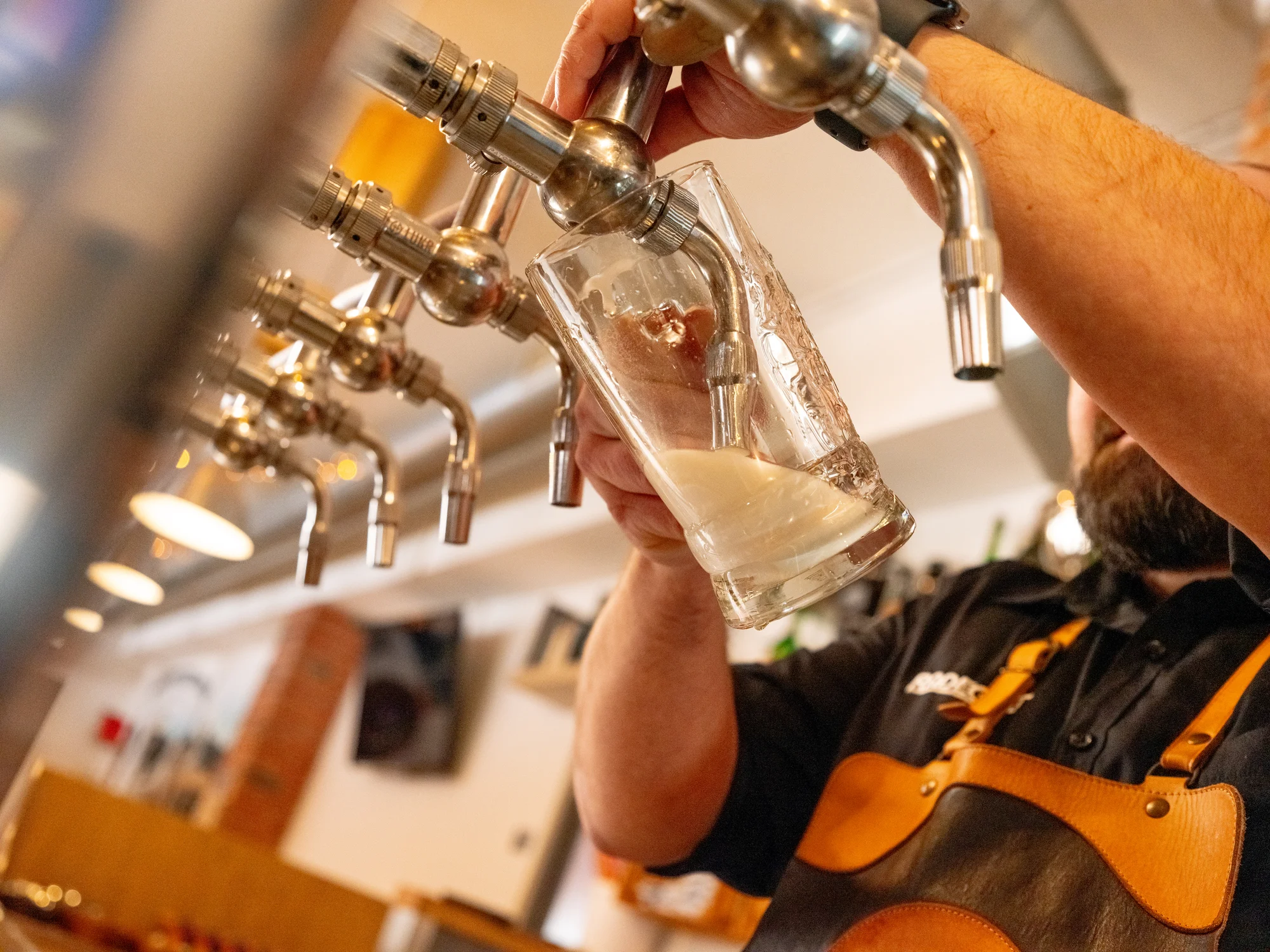 Škola čepování piva Radegast 12°: zážitek o délce 2 hod. pro 1–5 osob