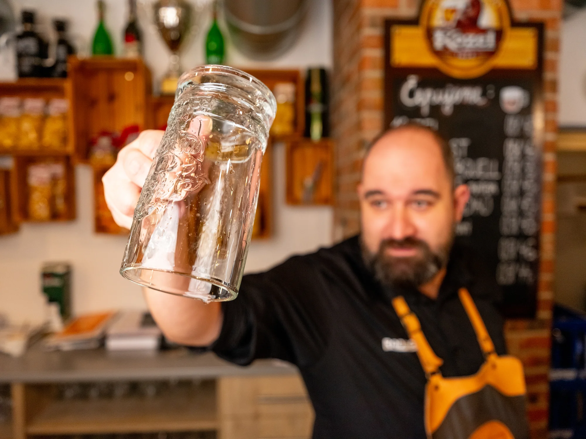 Škola čepování piva Radegast 12°: zážitek o délce 2 hod. pro 1–5 osob