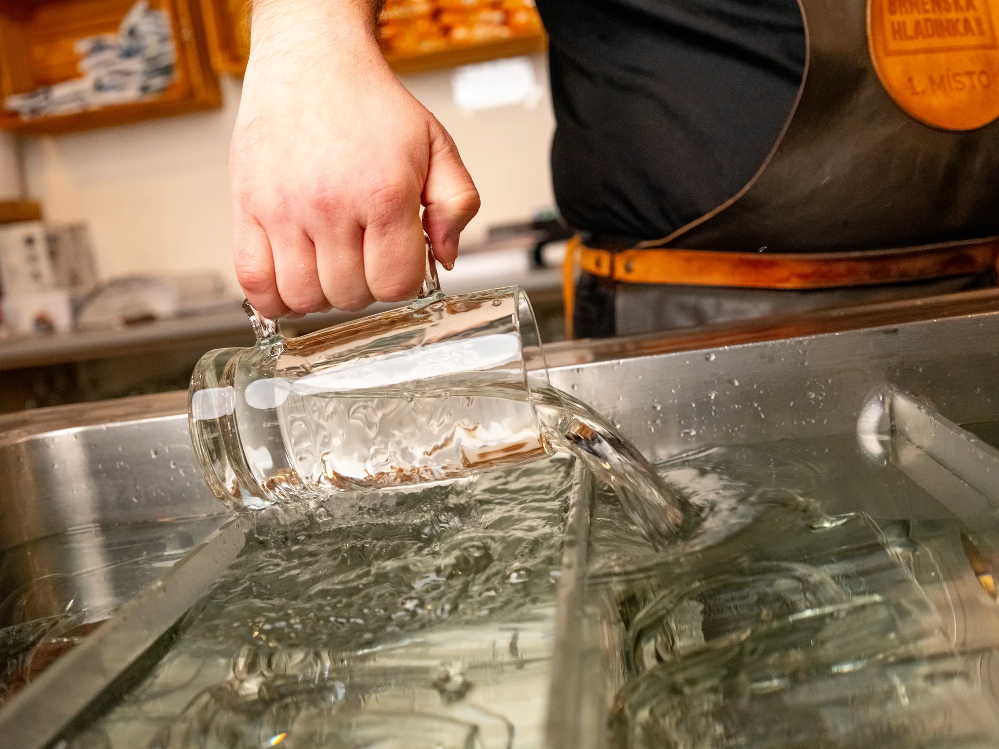 Škola čepování piva Radegast 12°: zážitek o délce 2 hod. pro 1–5 osob