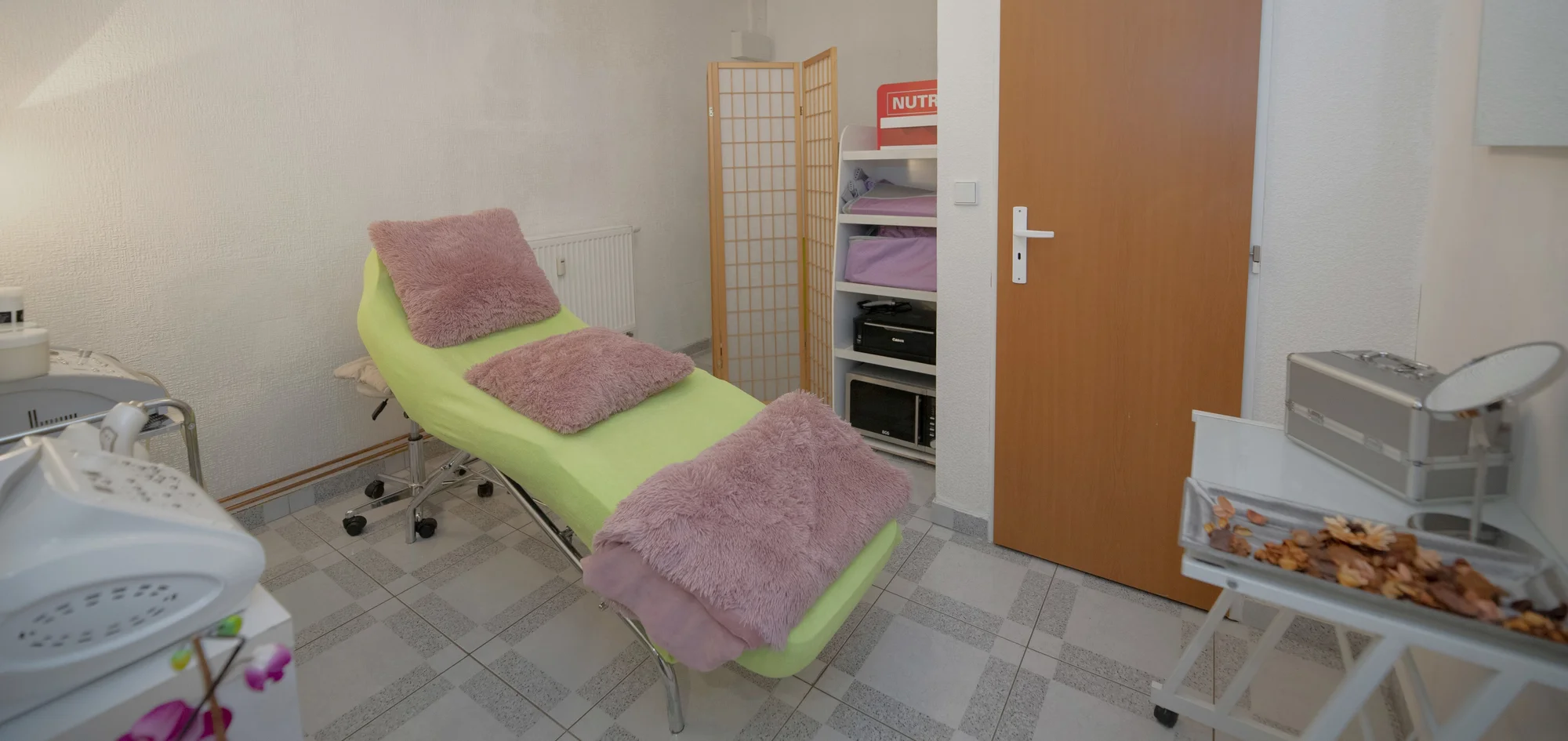 Hodina plná krásy a odpočinku: kompletní přístrojové kosmetické ošetření pleti