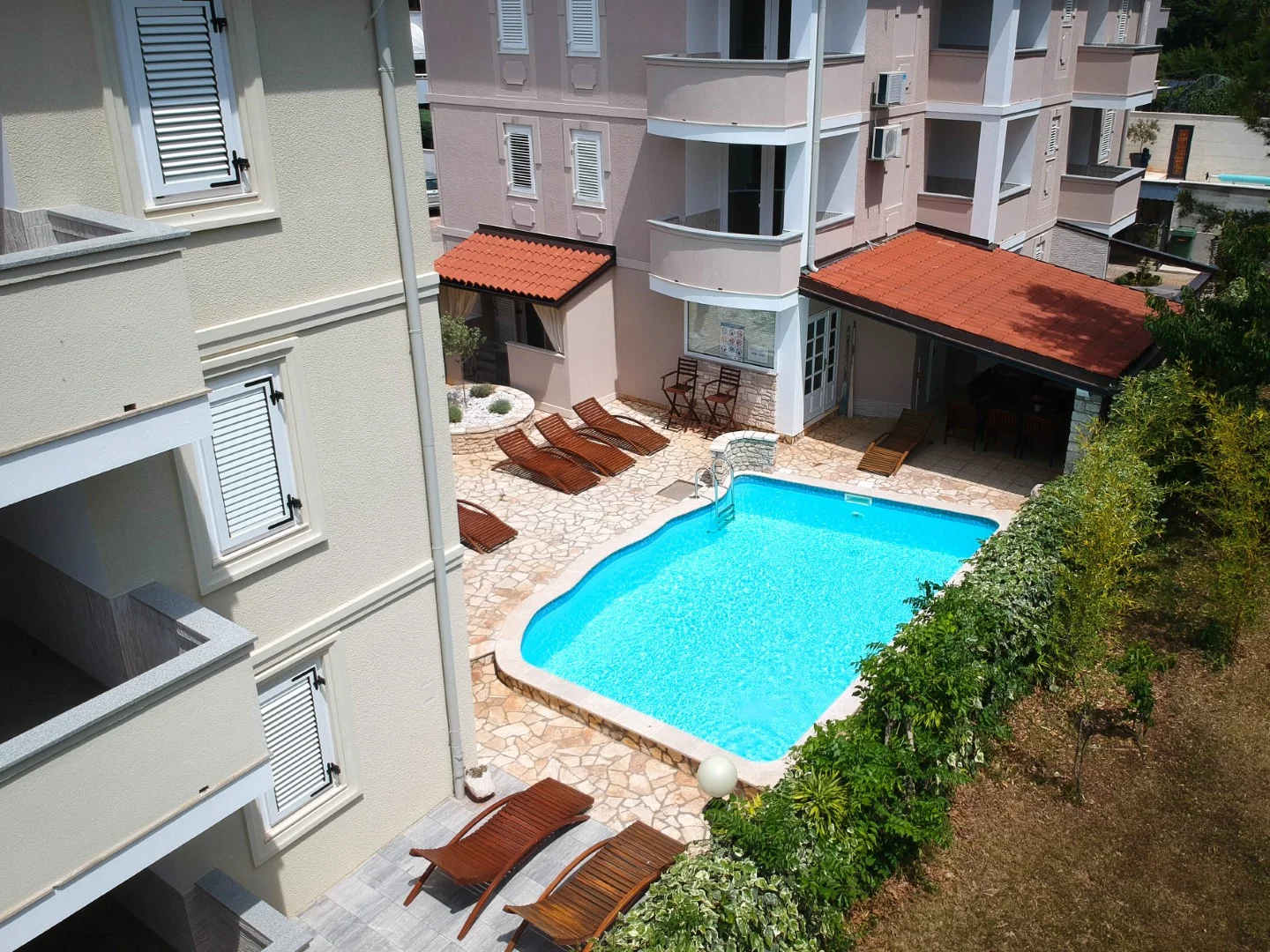 Dovolená na Istrii: pokoj či apartmán, bazén a 350 m na pláž