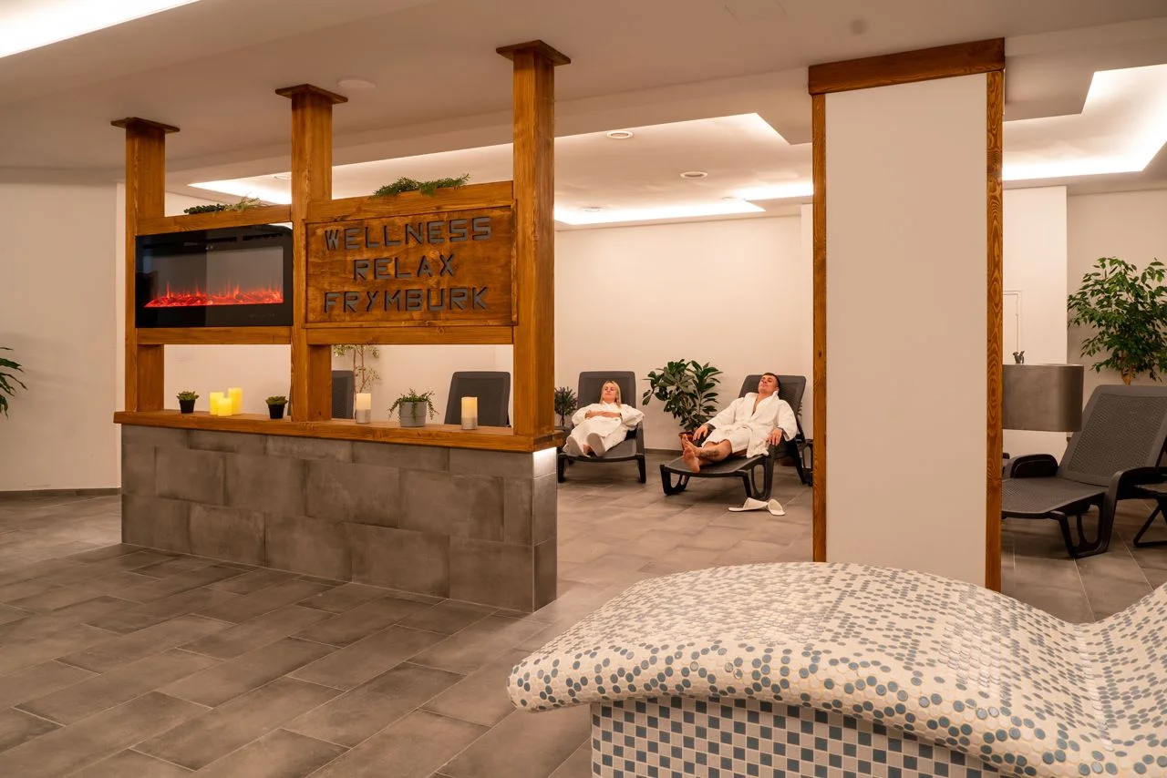Wellness hotel na Lipně: snídaně a neomezeně obří aquapark a saunový svět