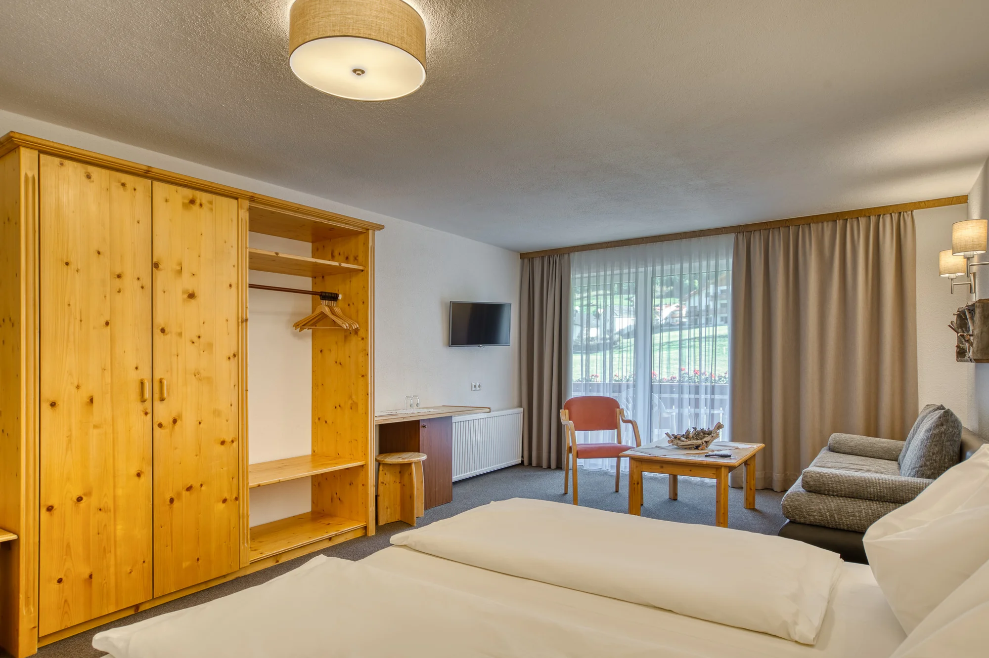 Tyrolské trojmezí Nauders: 4* hotel s bazénem a saunovým světem, polopenze i super výlety