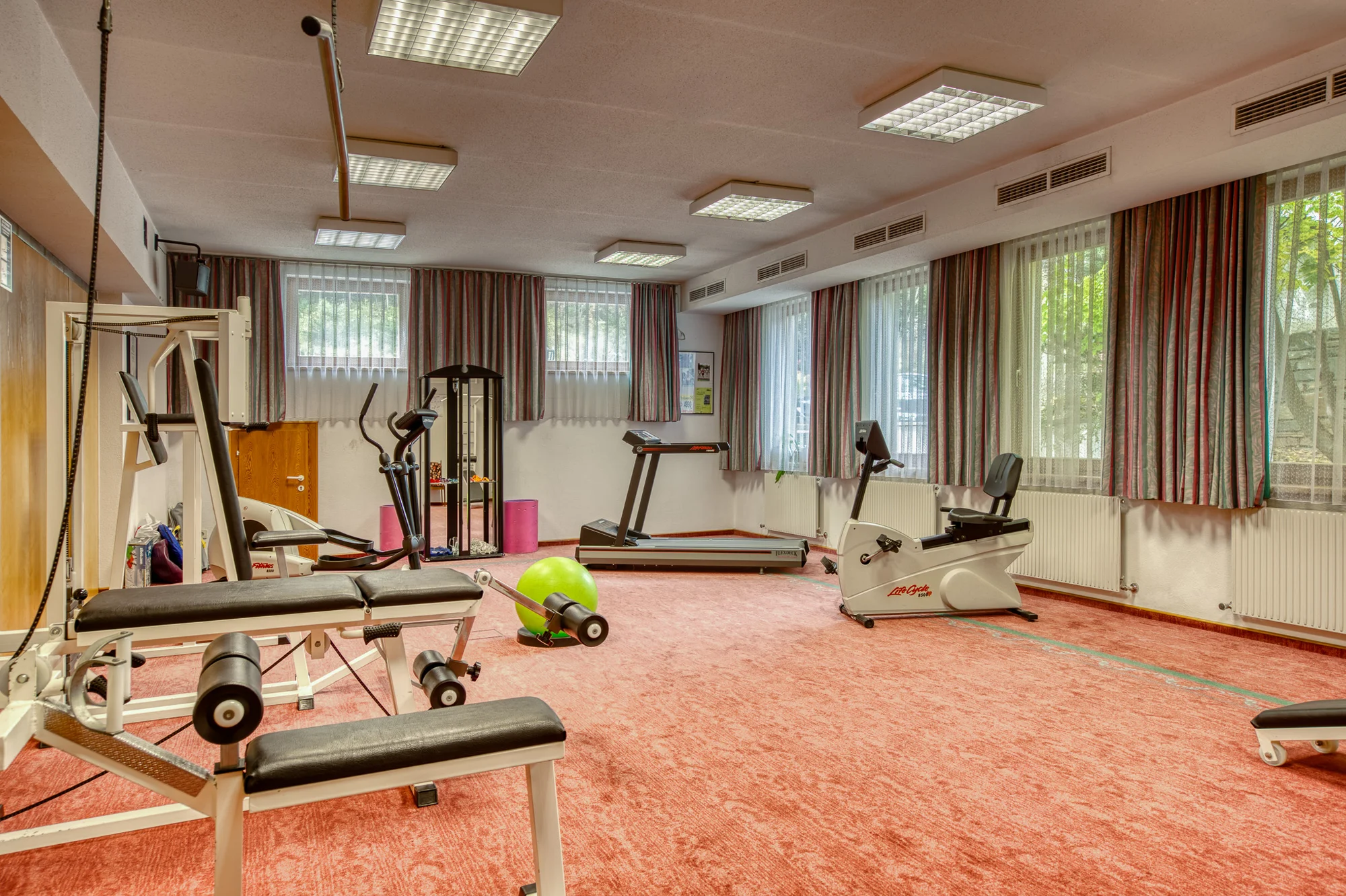 Tyrolské trojmezí Nauders: 4* hotel s bazénem a saunovým světem, polopenze i super výlety