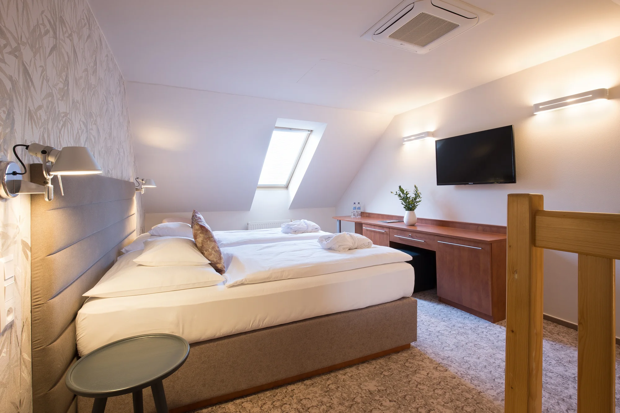 Pobyt v resortu s jízdárnou a rybníky: neomezený wellness, snídaně i sleva na jezdecké lekce