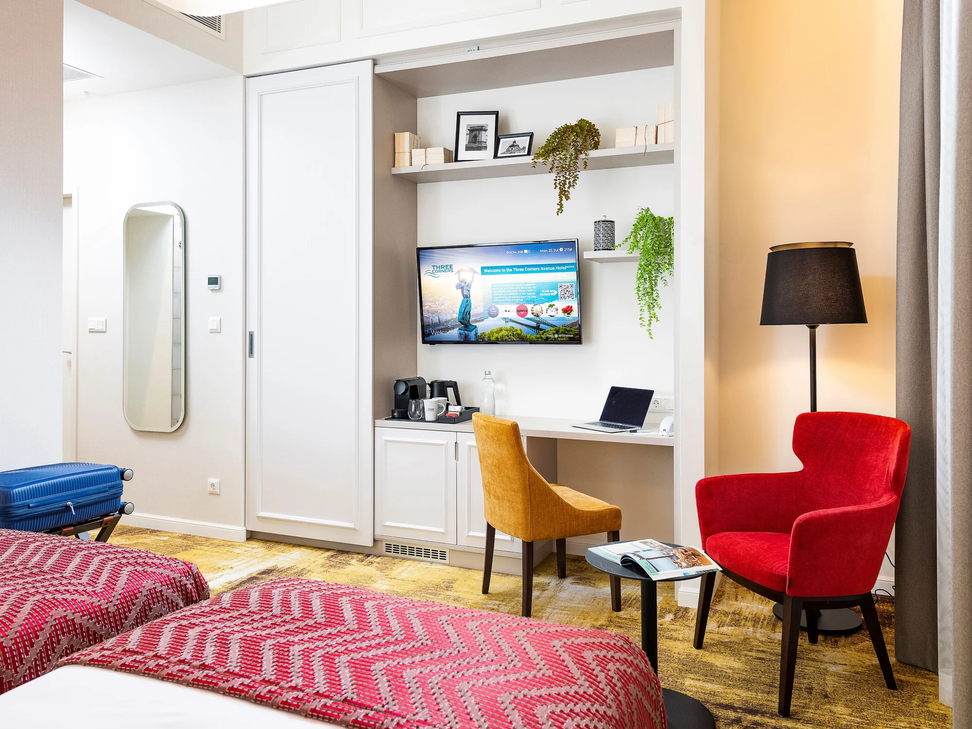 4* hotel v centru Budapešti se snídaní, saunou a slevou do kavárny: pobyt pro 2 osoby
