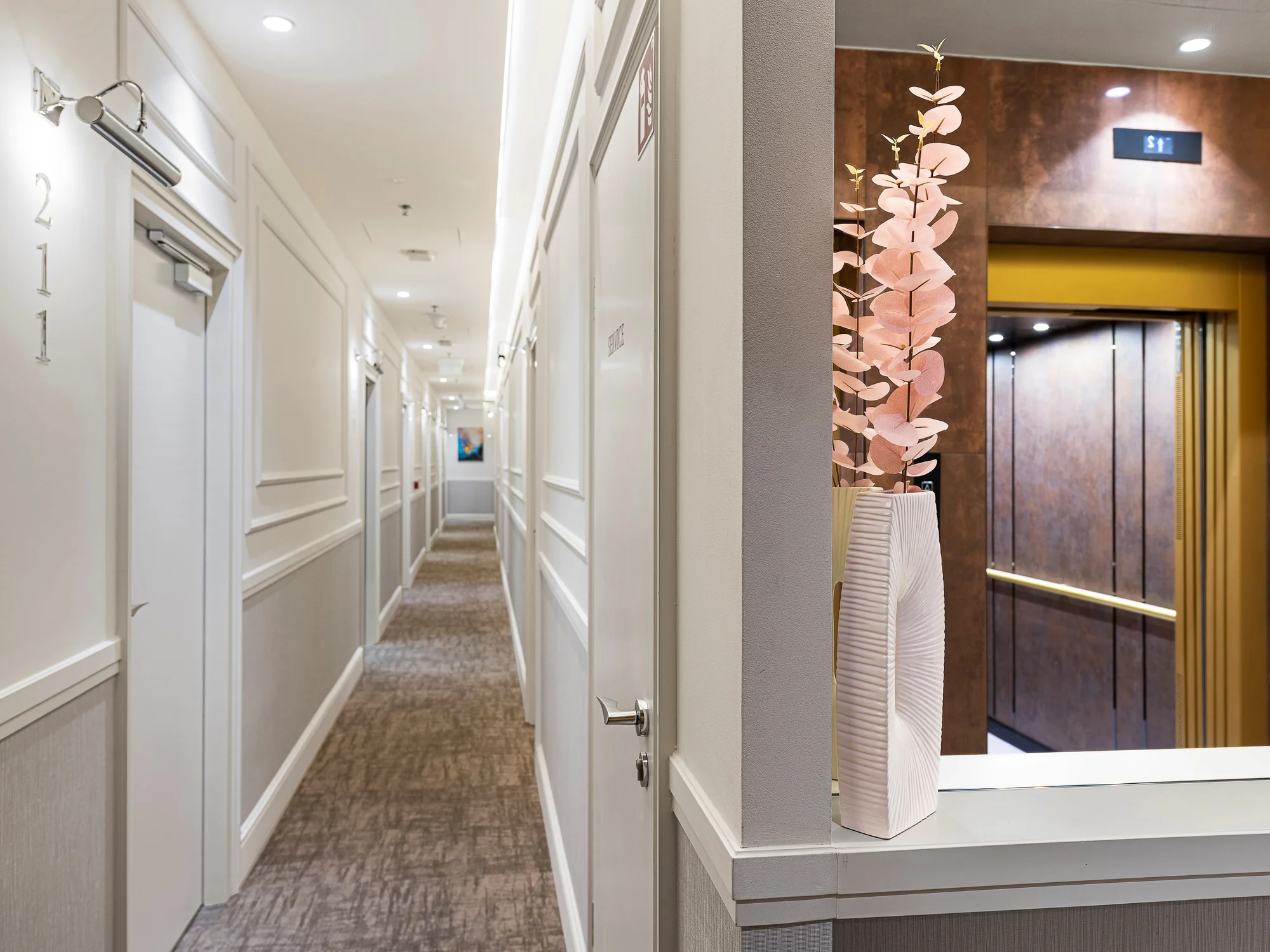 Stylová oáza v srdci Budapešti: pobyt se snídaní a neomezeným vstupem do saun