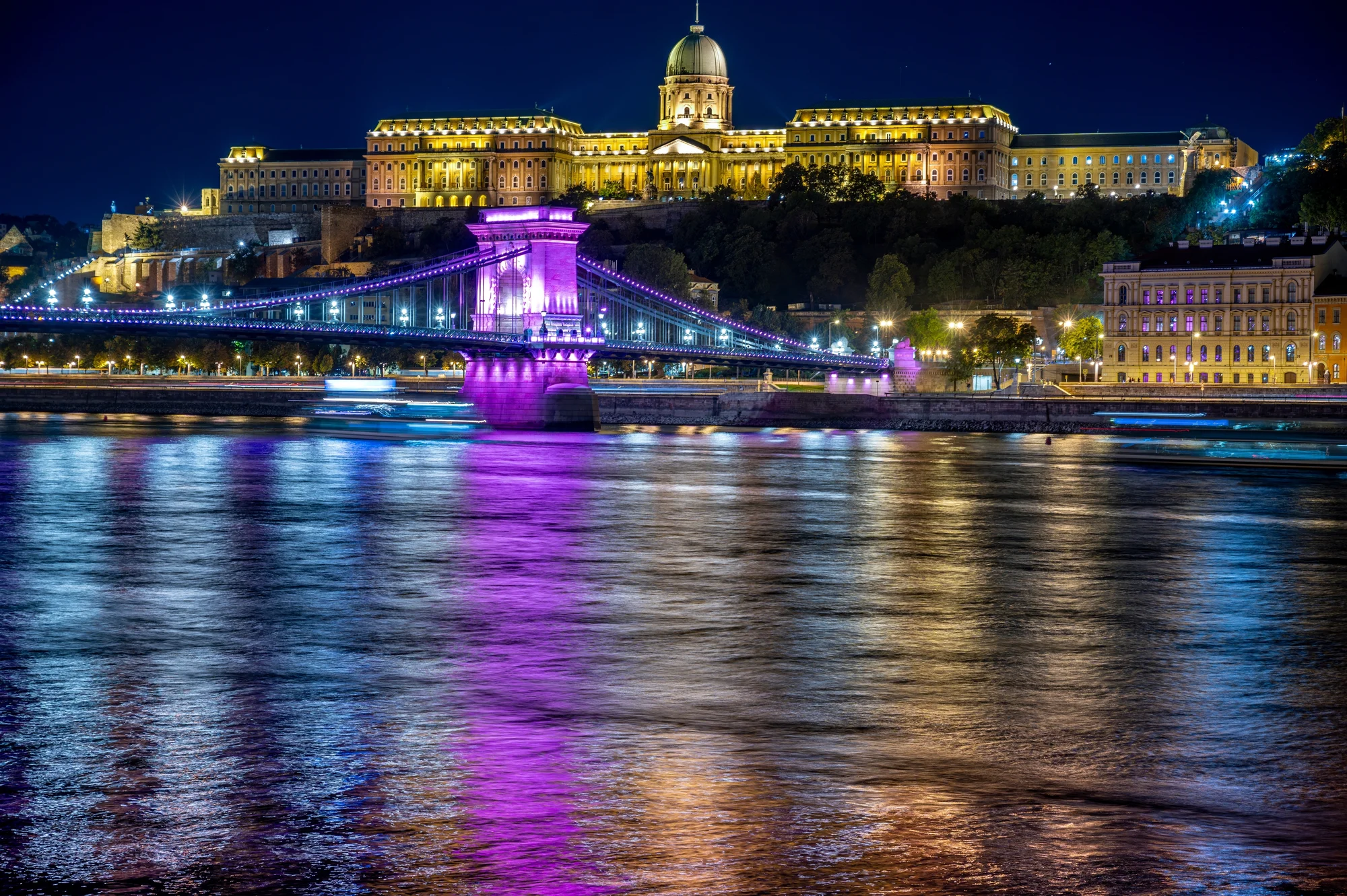4* hotel v centru Budapešti se snídaní, saunou a slevou do kavárny: pobyt pro 2 osoby