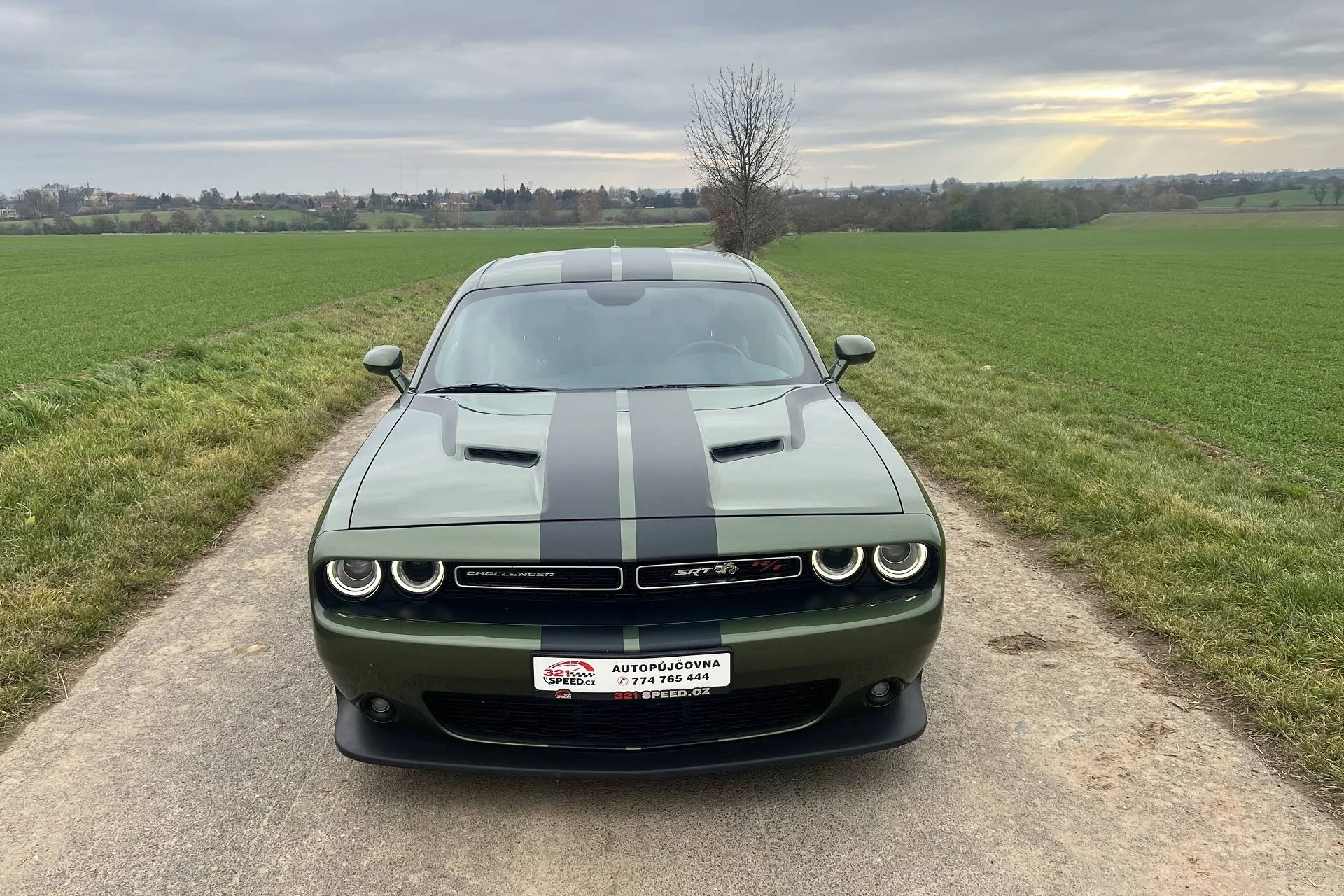 Dodge Challenger 6.4 V8 SRT Scat Pack 392 na 12 nebo 24 hodin