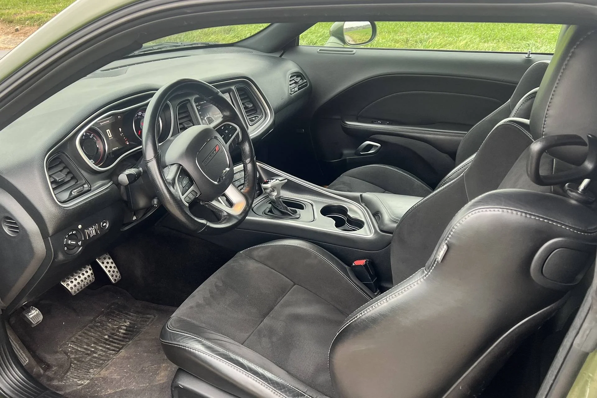 Dodge Challenger 6.4 V8 SRT Scat Pack 392 na 12 nebo 24 hodin
