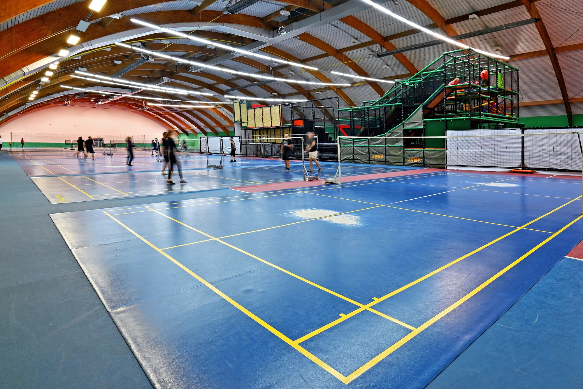 Pronájem sportoviště na 1 hodinu: tenis, badminton i ping-pong v kryté hale