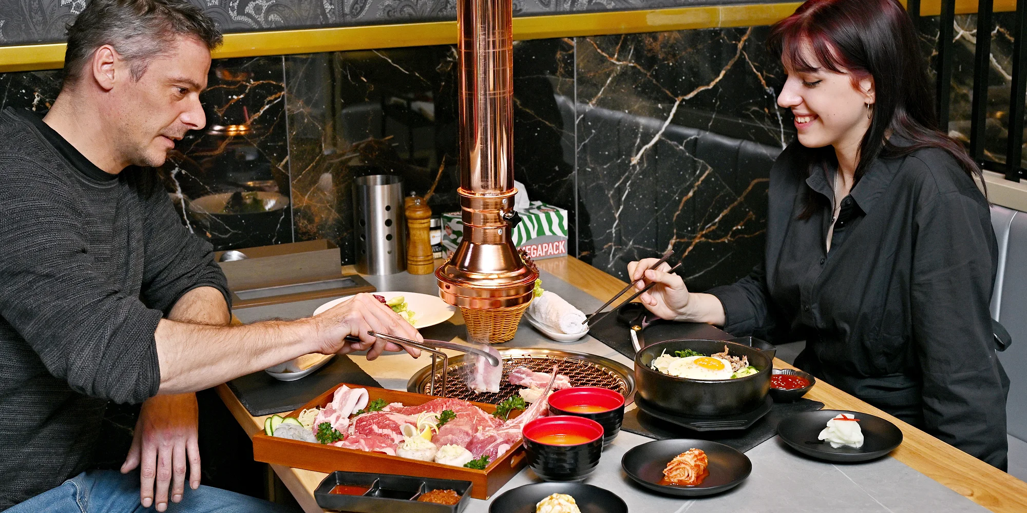 Korejské BBQ: degustační grilování hovězího Wagyu, bůčku, krevet i jehněčího pro 2-4 os.