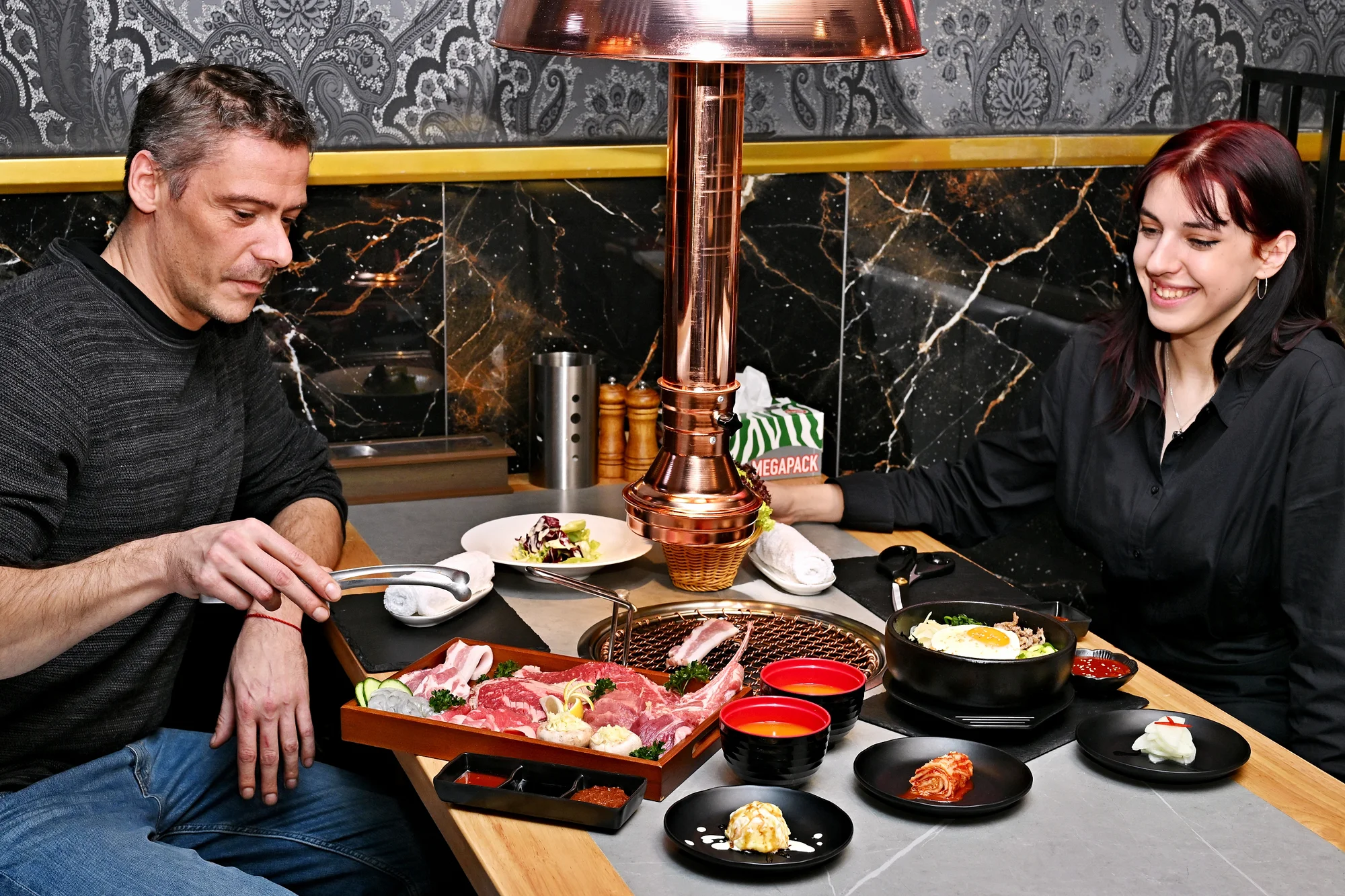 Korejské BBQ: degustační grilování hovězího Wagyu, bůčku, krevet i jehněčího pro 2-4 os.