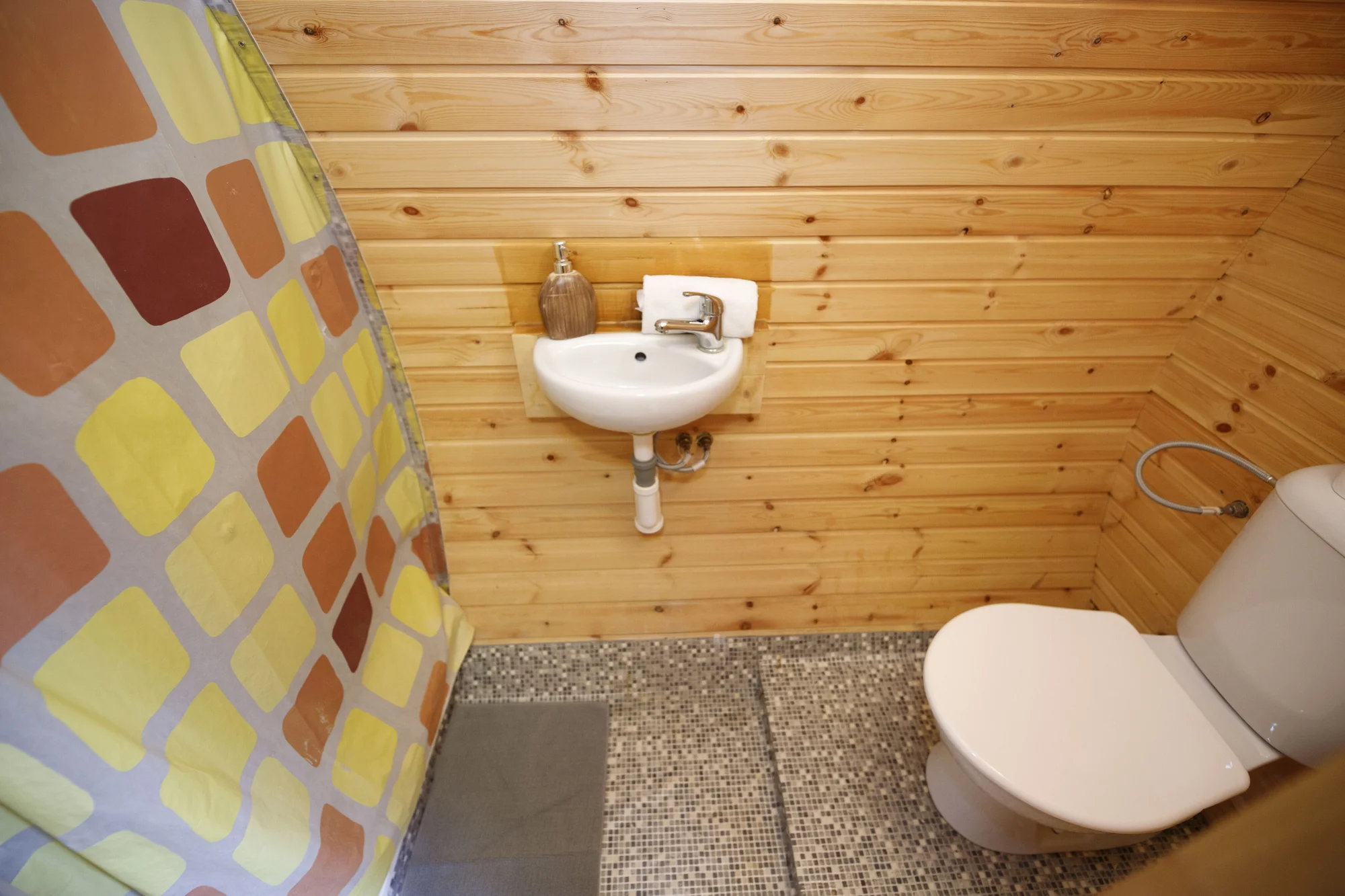 Za romantikou a relaxem: pobyt v resortu Vigvam s polopenzí, wellness i vinnou degustací
