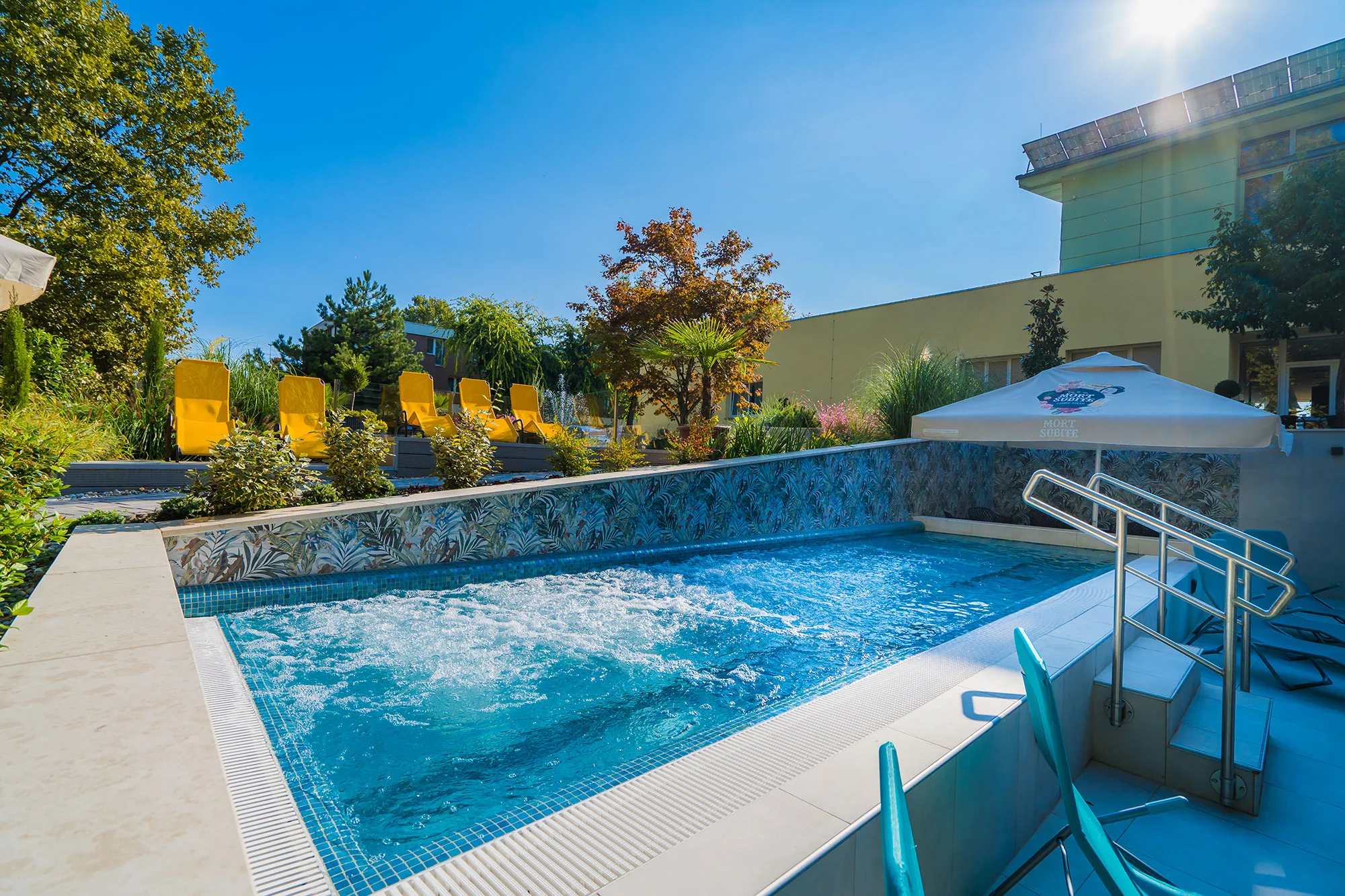 Pobyt ve 4* hotelu jen 150 m od Balatonu: neomezený wellness a polopenze, 2 děti zdarma