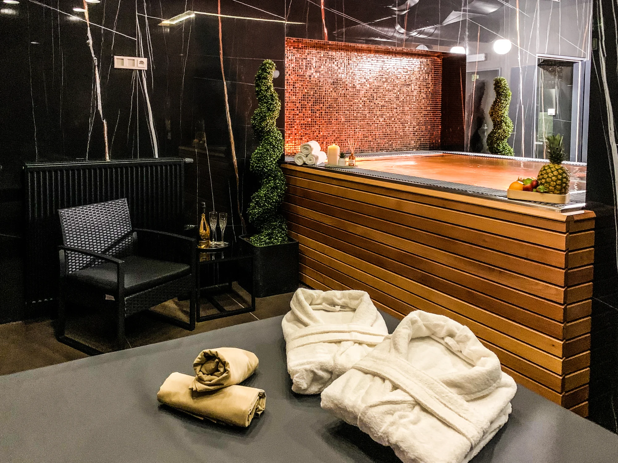 60 min. privátního wellness pro dva: vířivka, sauna a relax zóna
