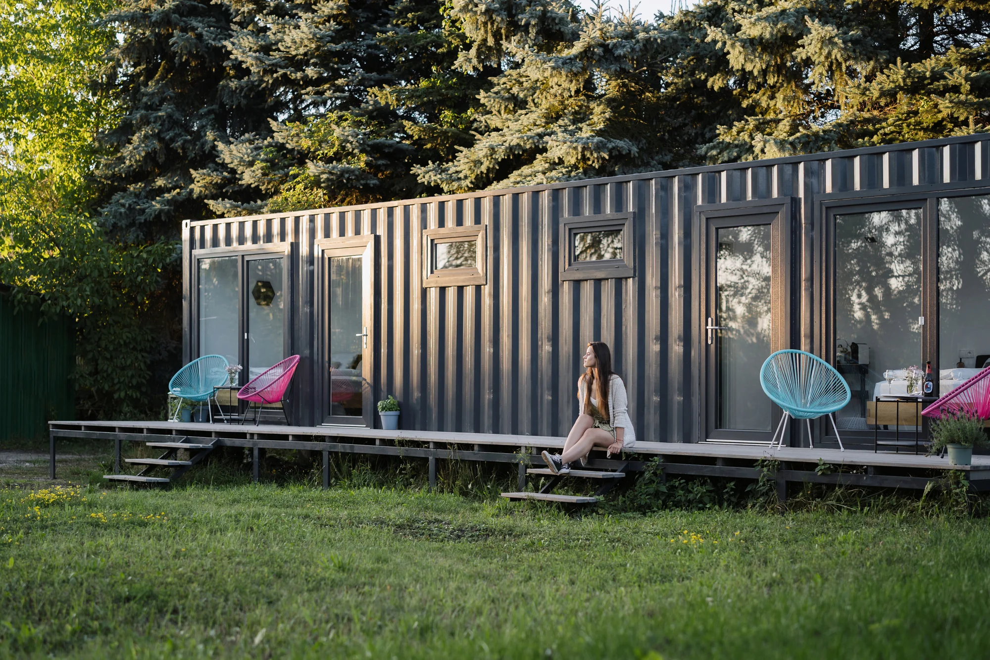 Netradiční ubytování v Děčíně: moderně zařízený lodní kontejner s terasou a grilem