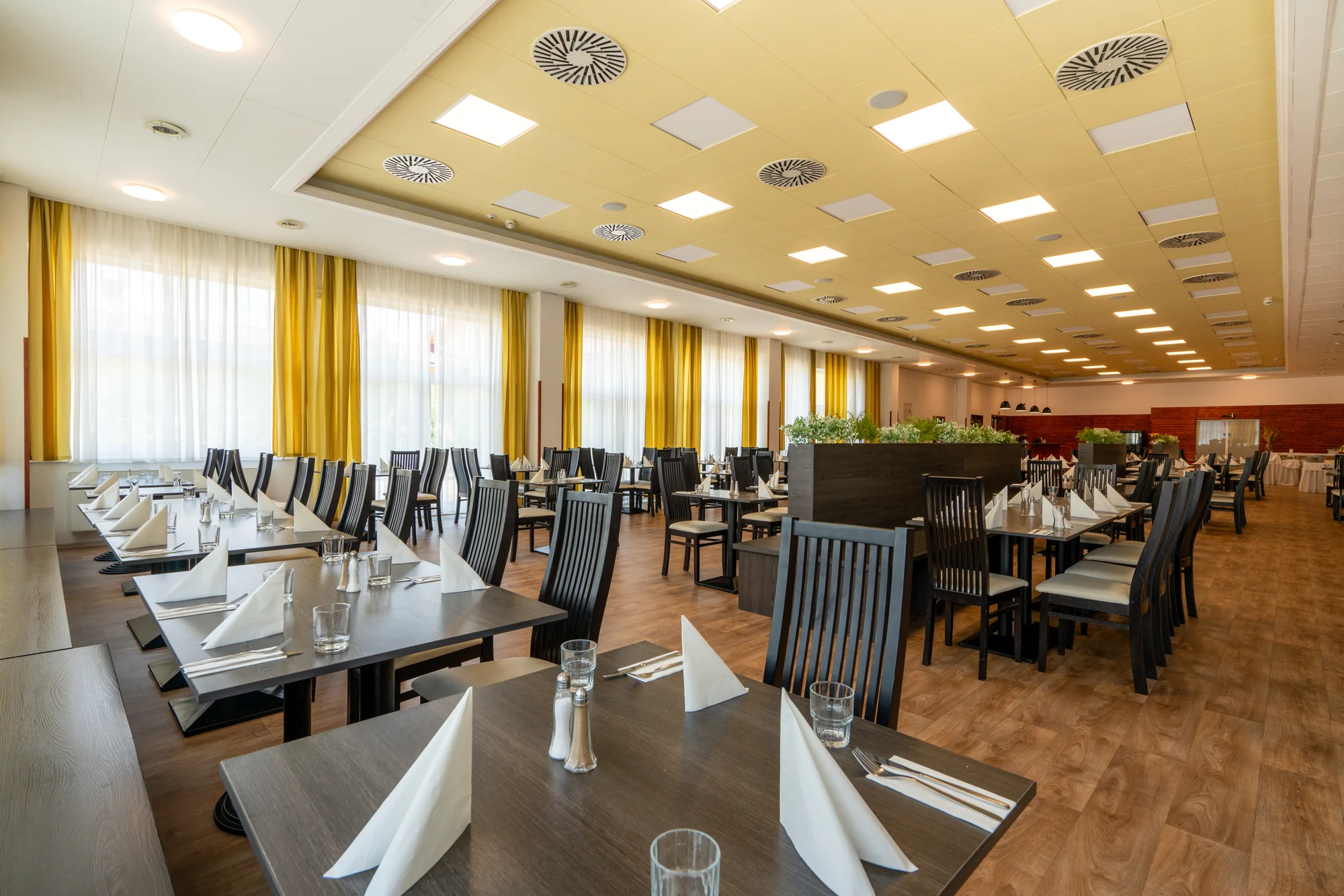 Wellness hotel na Lipně: snídaně a neomezeně obří aquapark a saunový svět