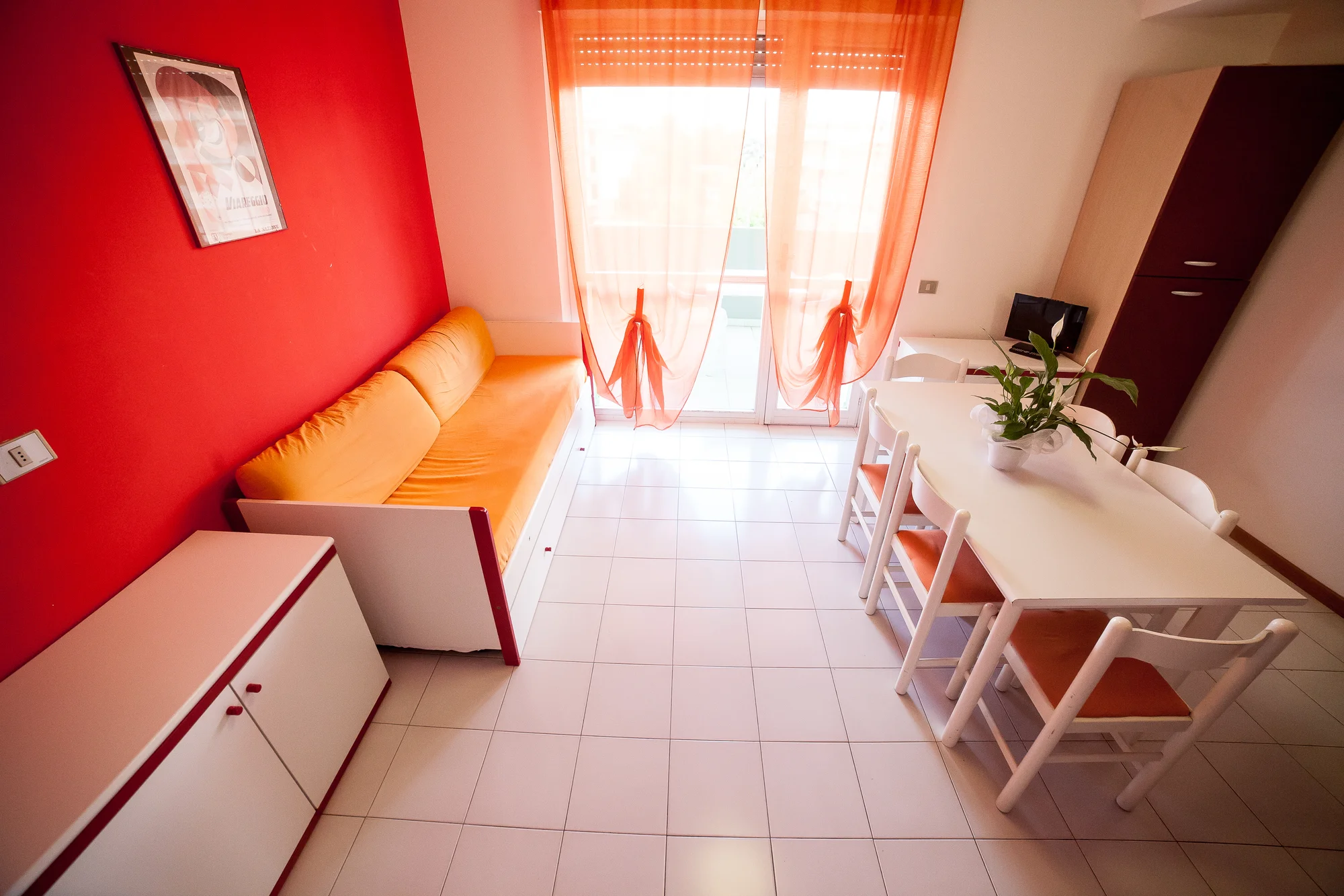 Italská dovolená v oblasti mezi Ligurií a Toskánskem: apartmány s kuchyňkou, venkovní bazény