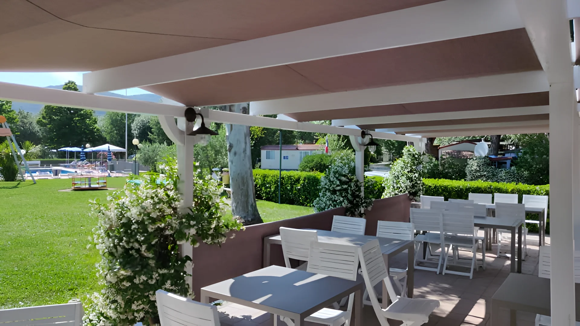 Italská dovolená v resortu s bungalovy v oblasti mezi Ligurií a Toskánskem: snídaně, výlety i pláž
