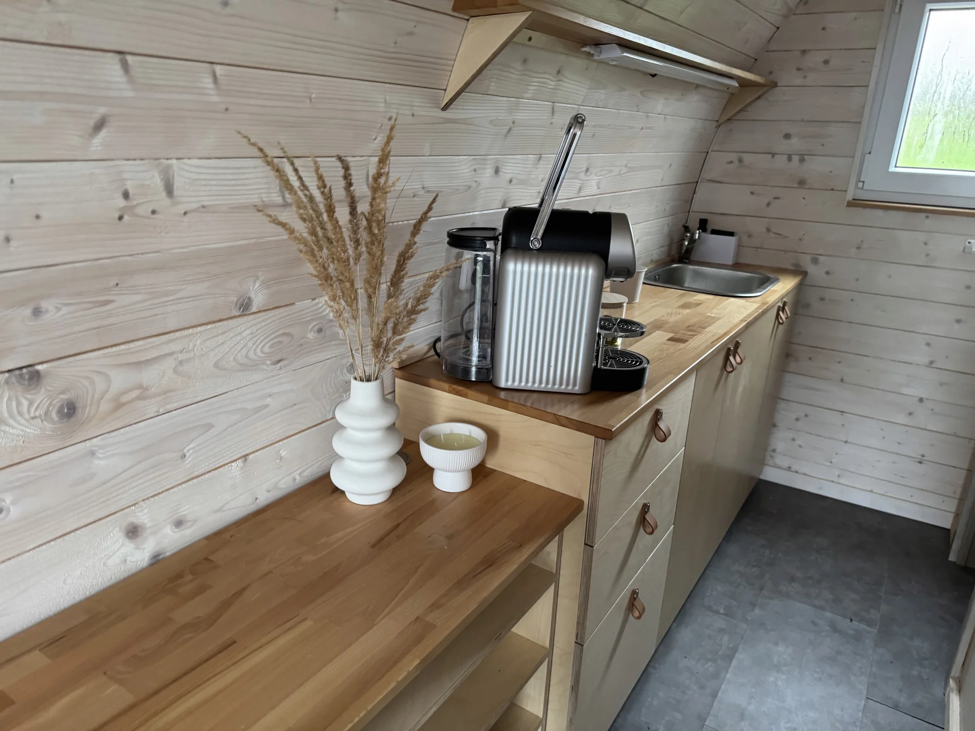 Pobyt u obory s daňky v Lužických horách: tiny house i se snídaní pro 2 osoby