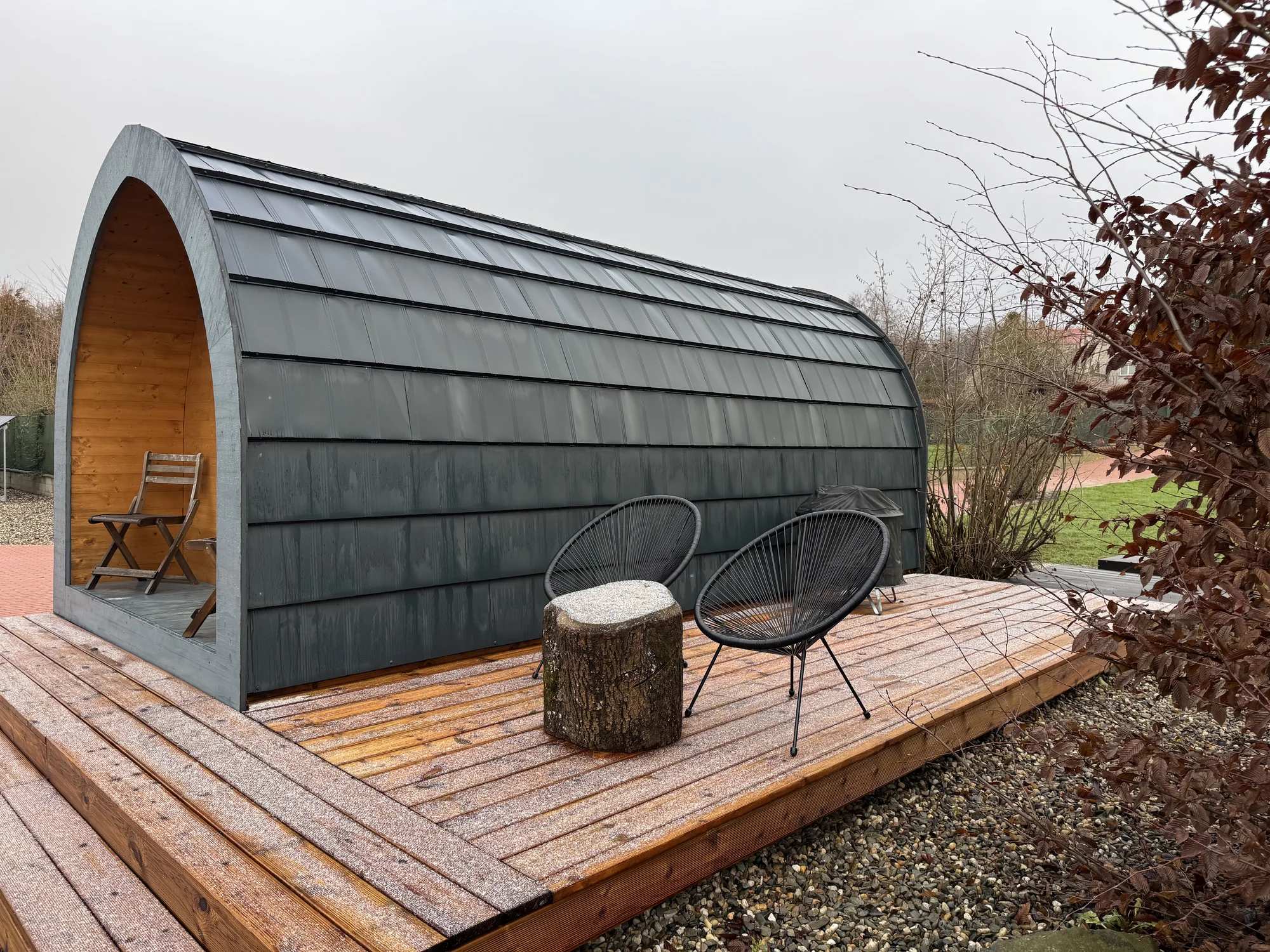 Pobyt u obory s daňky v Lužických horách: tiny house i se snídaní pro 2 osoby