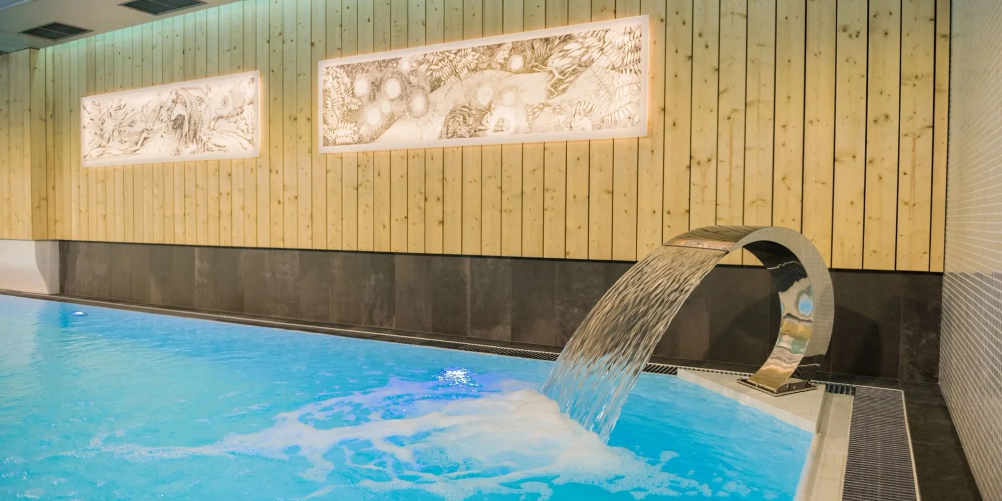 2hodinový vstup pro 1-2 osoby do wellness s bazénem, saunou i parní lázní