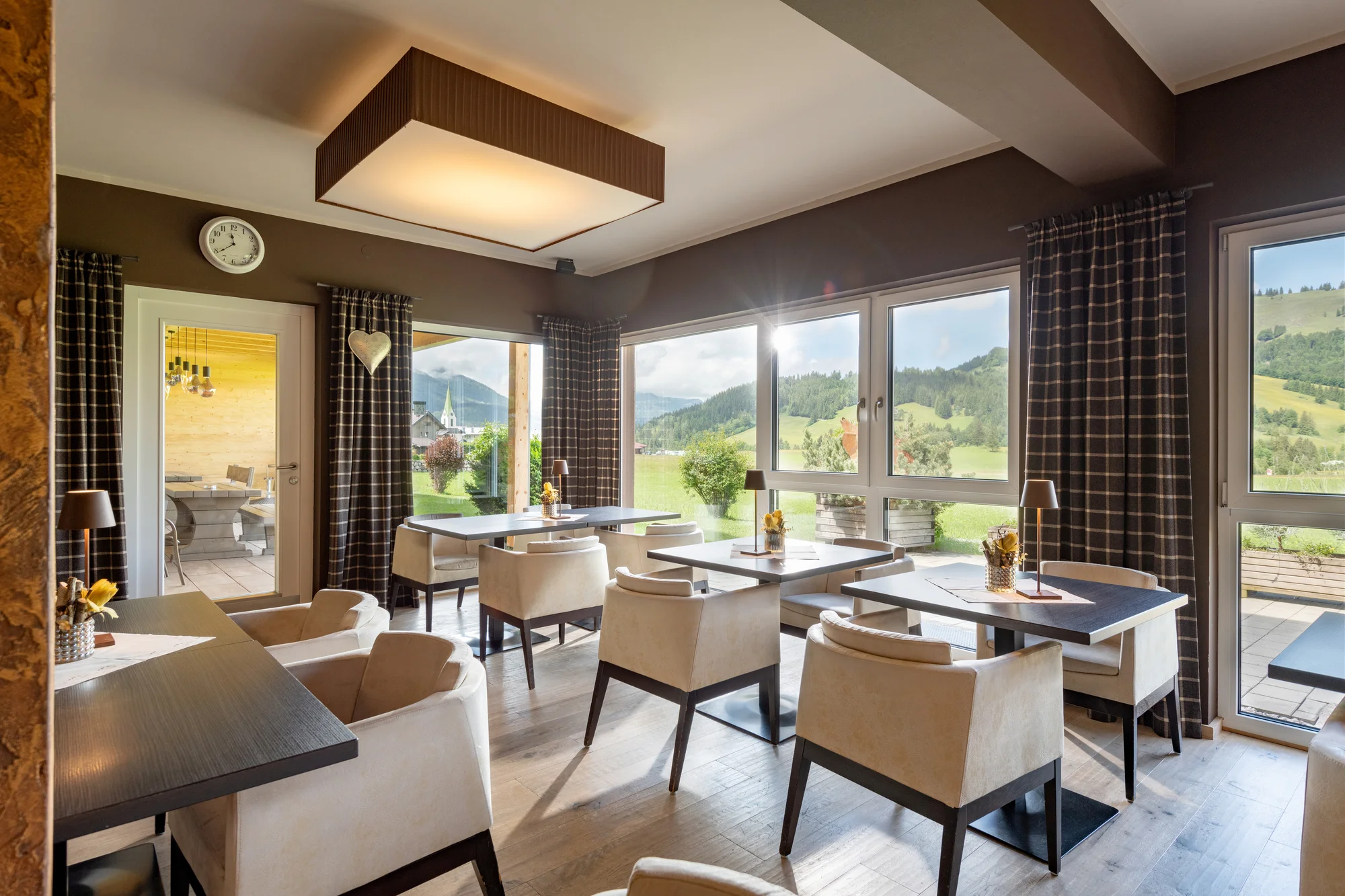 Dovolená u Saalbachu: hotel se saunami a snídaní, karta výhod Pillersee Guest Card