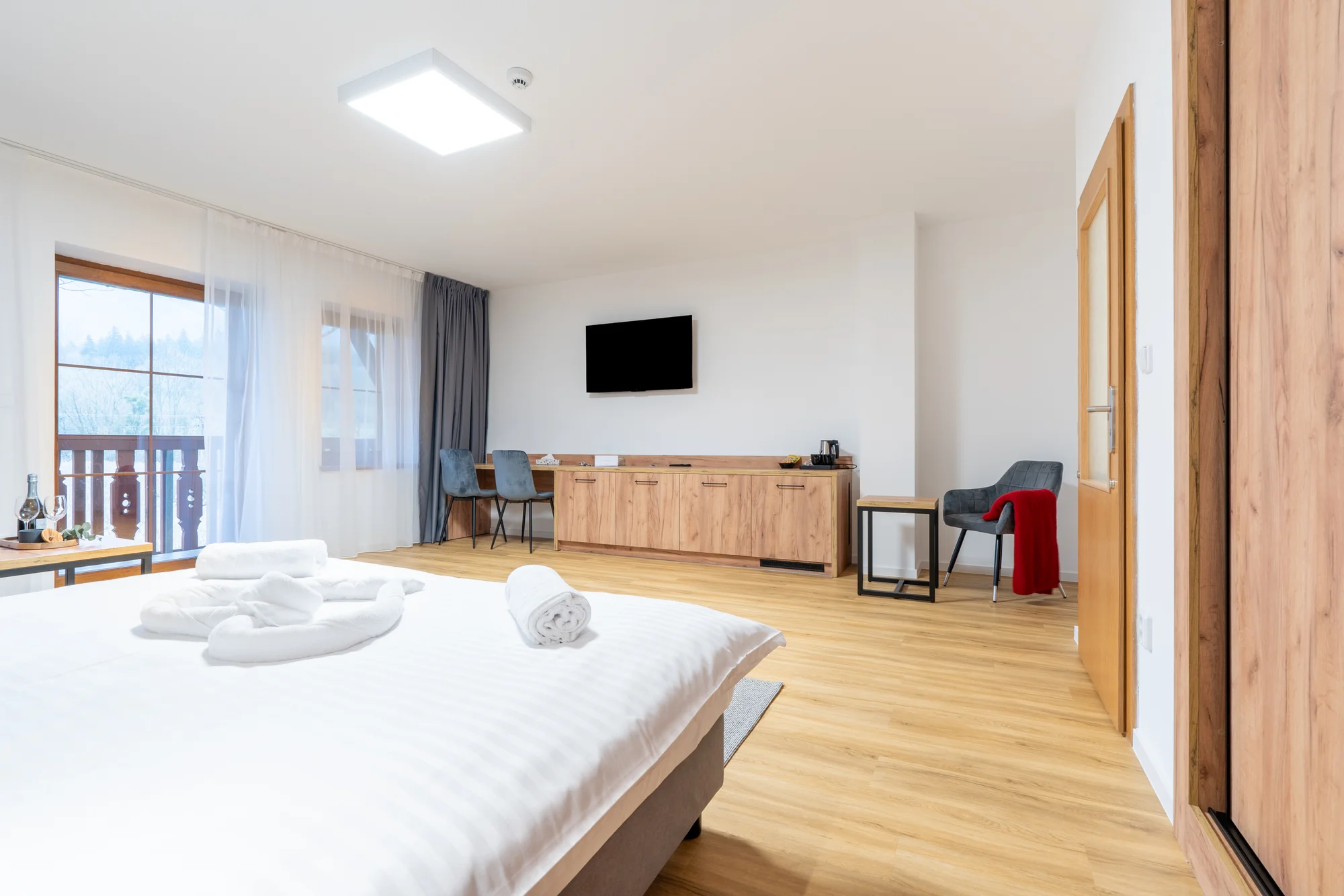 Penzion v podhůří Beskyd: snídaně, sleva na wellness, bobovou dráhu i golf, v zimě lyžování