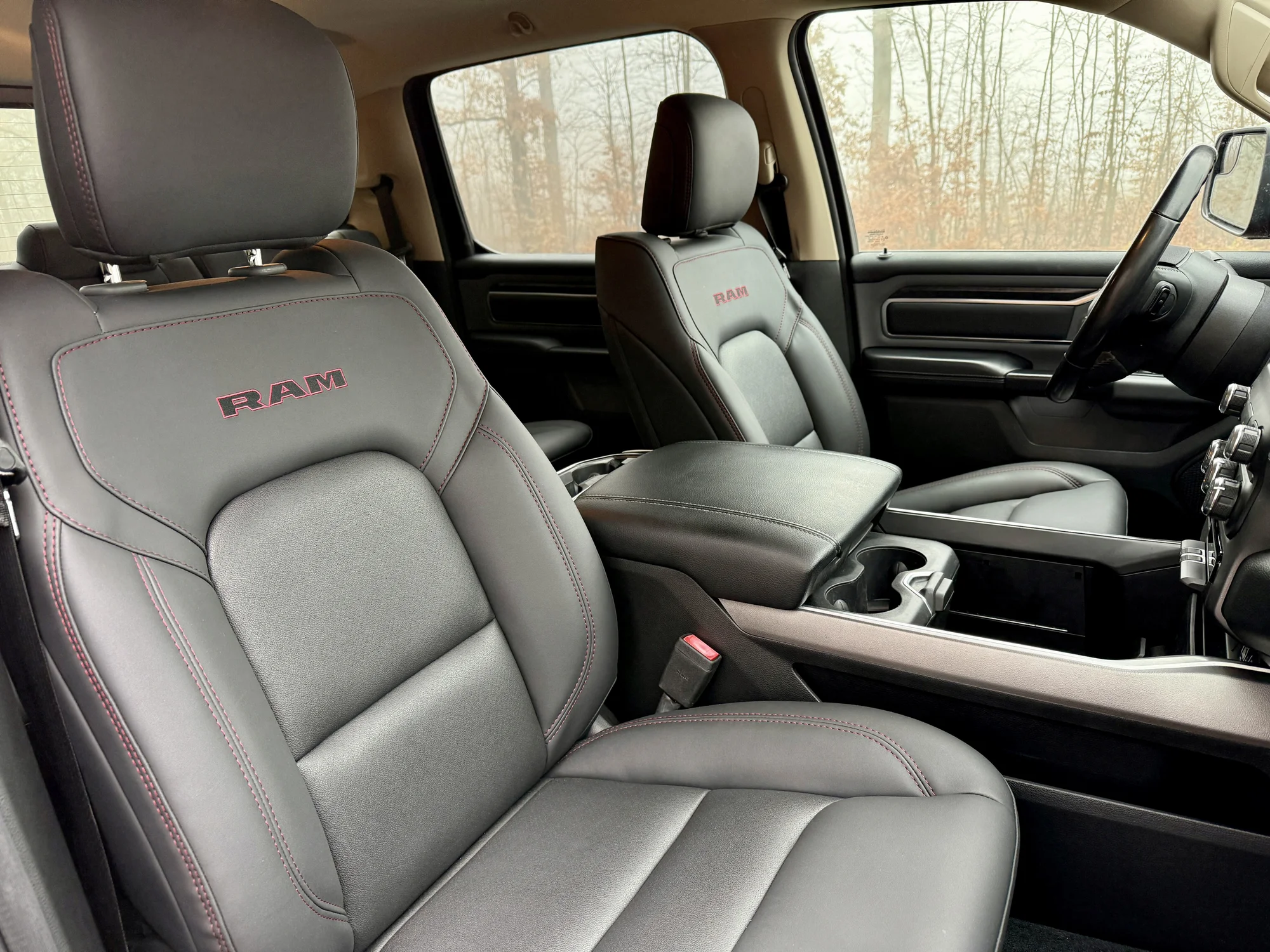 Pronájem monstrózního Dodge RAM V8 HEMI: 4 hod. až 3 dny