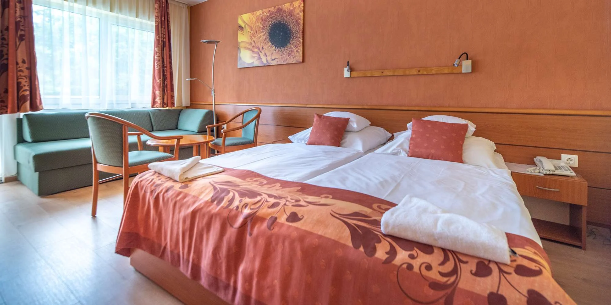 Hotel 300 m od Balatonu: neomezený wellness a polopenze