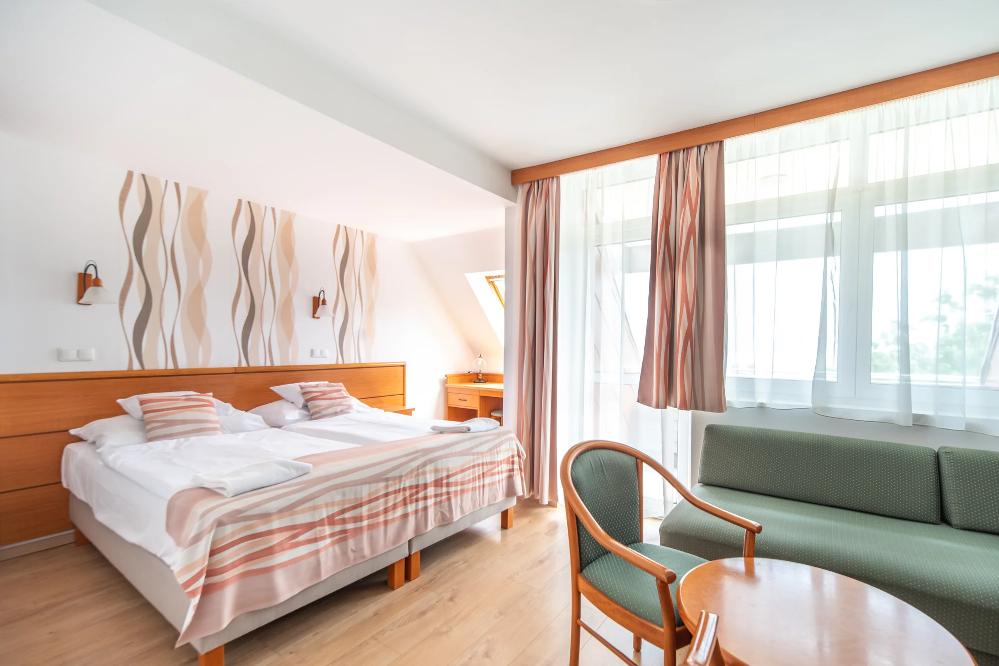 Hotel 300 m od Balatonu: neomezený wellness a polopenze