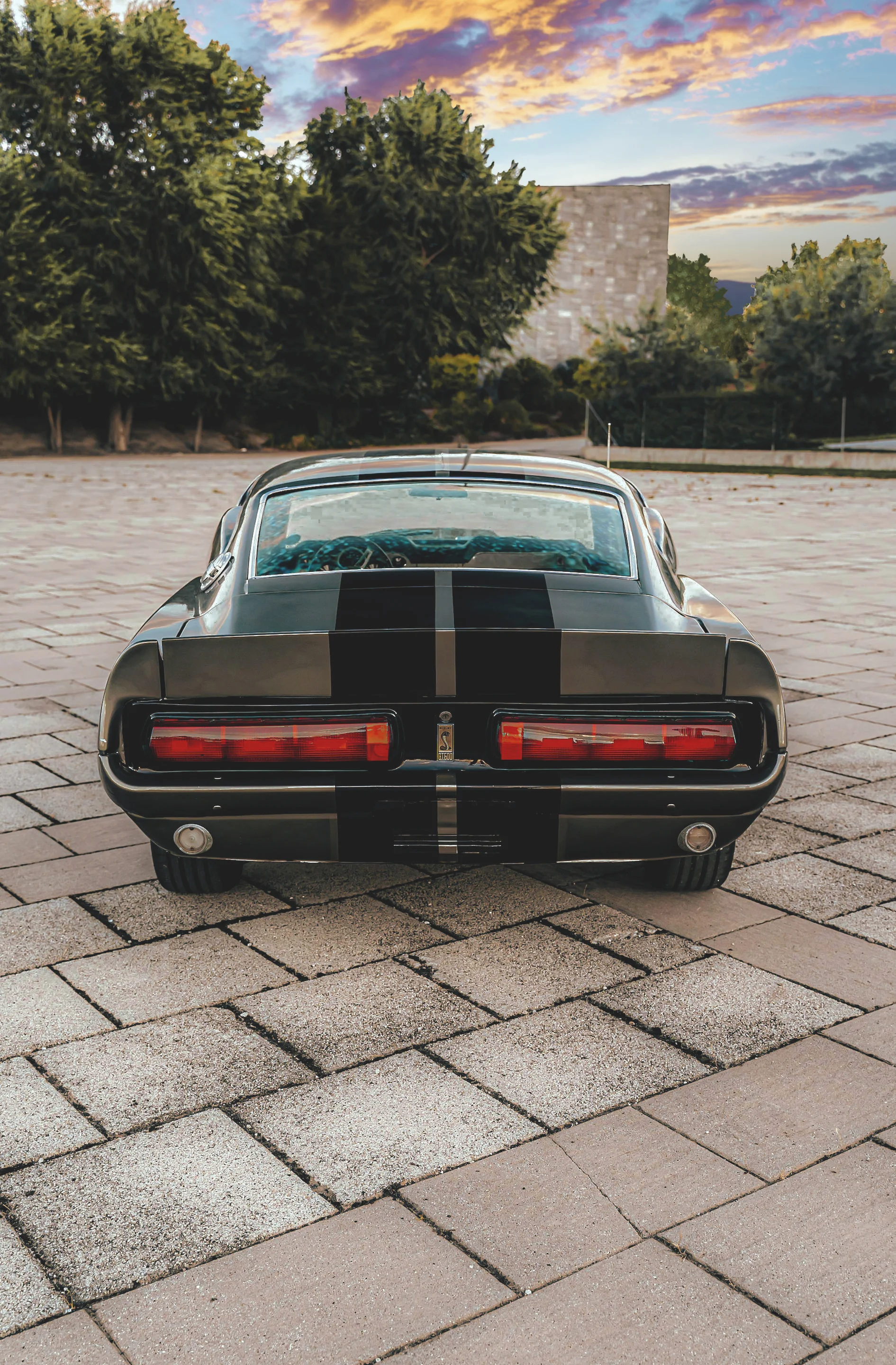 Jízda zpátky časem: spolujízda či půjčení Mustangu z roku 1967, V8, výfuky Magnaflow