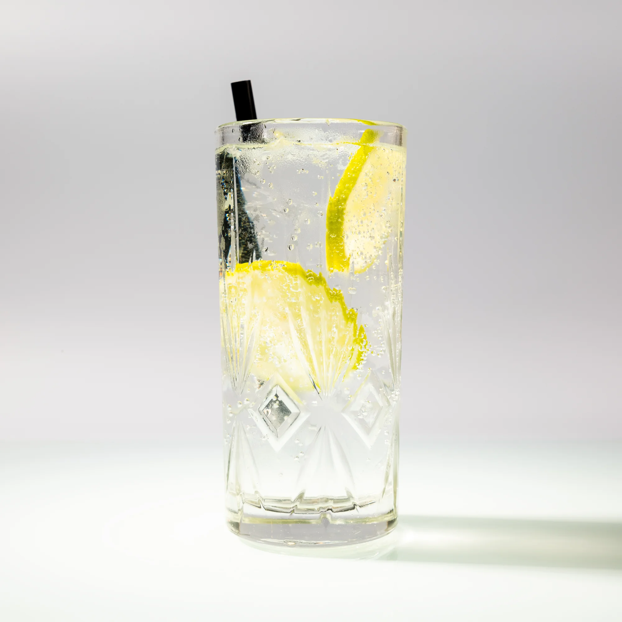 2 nebo 4 drinky v centru Ostravy: cuba libre, skinny bitch i gin & tonic