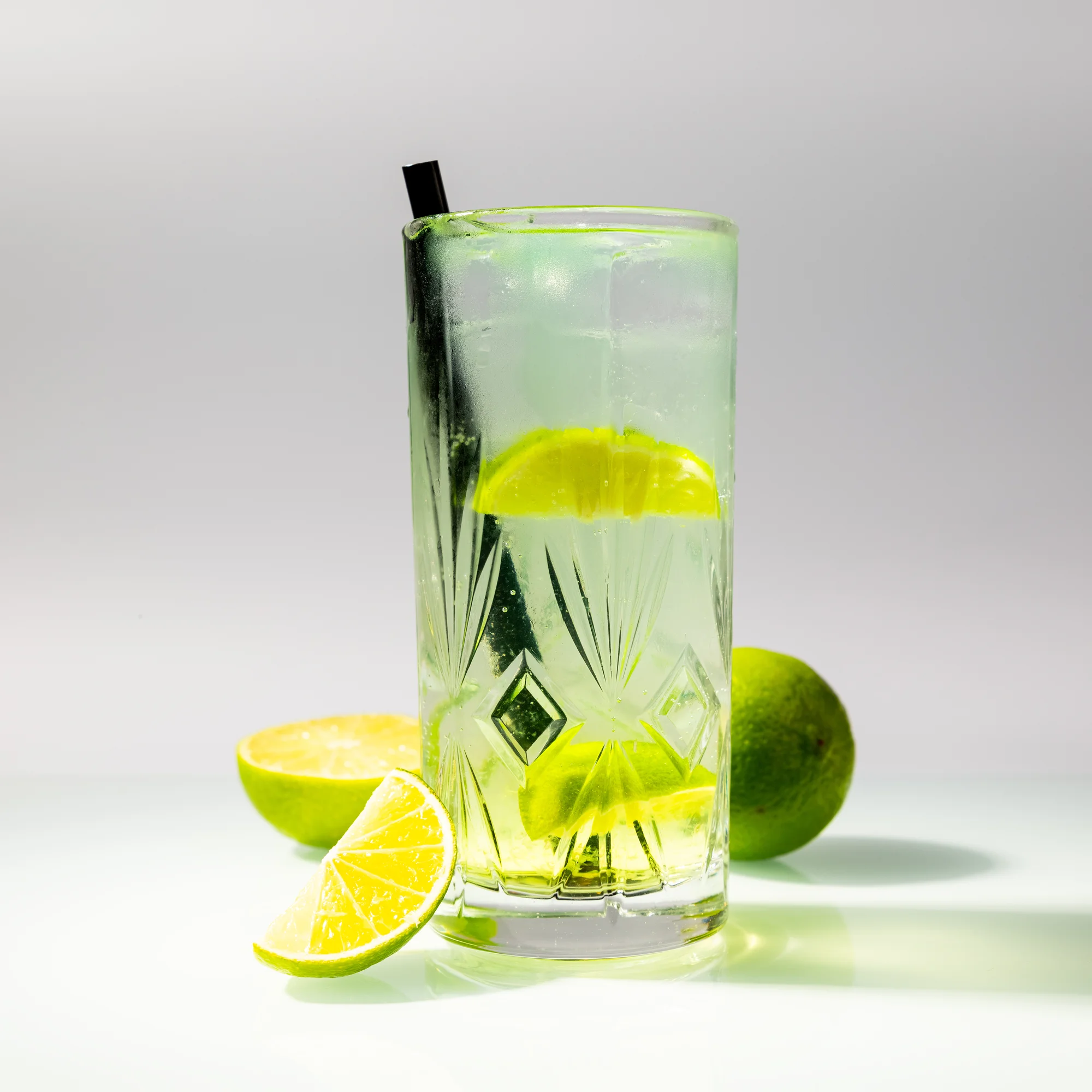 2 nebo 4 drinky v centru Ostravy: cuba libre, skinny bitch i gin & tonic