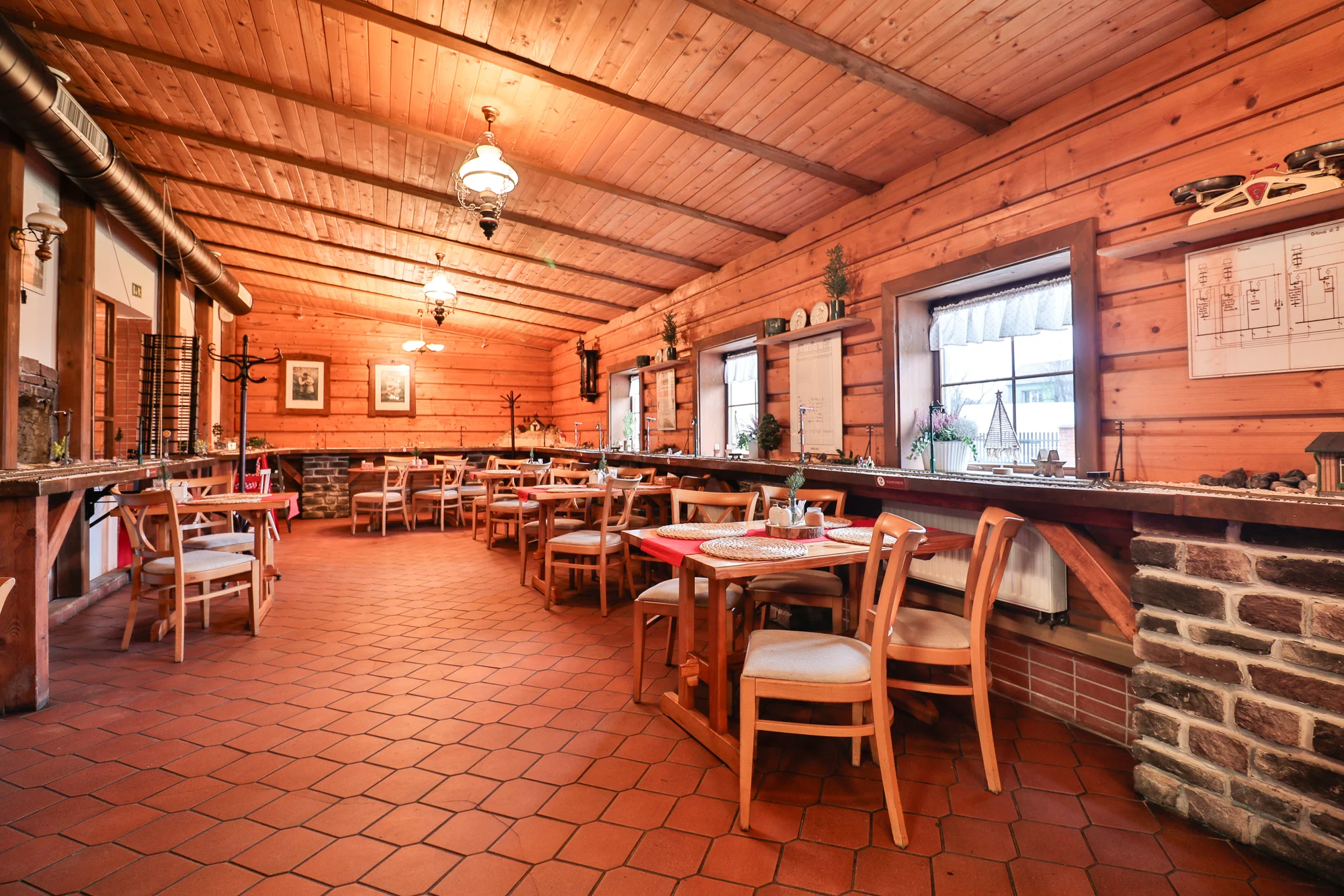 Voucher na 1 000 Kč na vše ve vlakové restauraci Depo Orlová