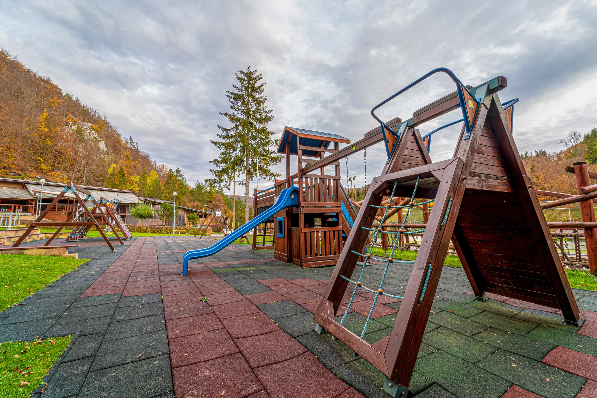 Horský hotel nedaleko Spišského hradu: polopenze, wellness a sporty