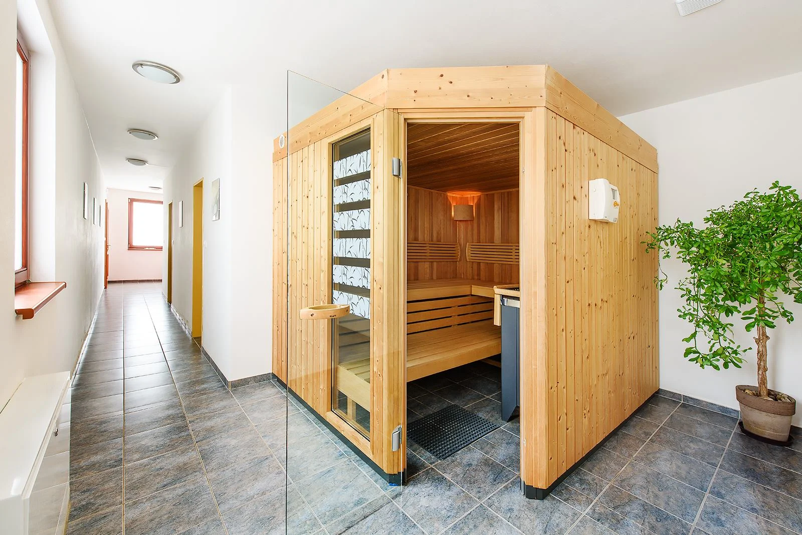 Odpočinek v jižních Čechách: penzion se snídaní nebo polopenzí, bazén, wellness