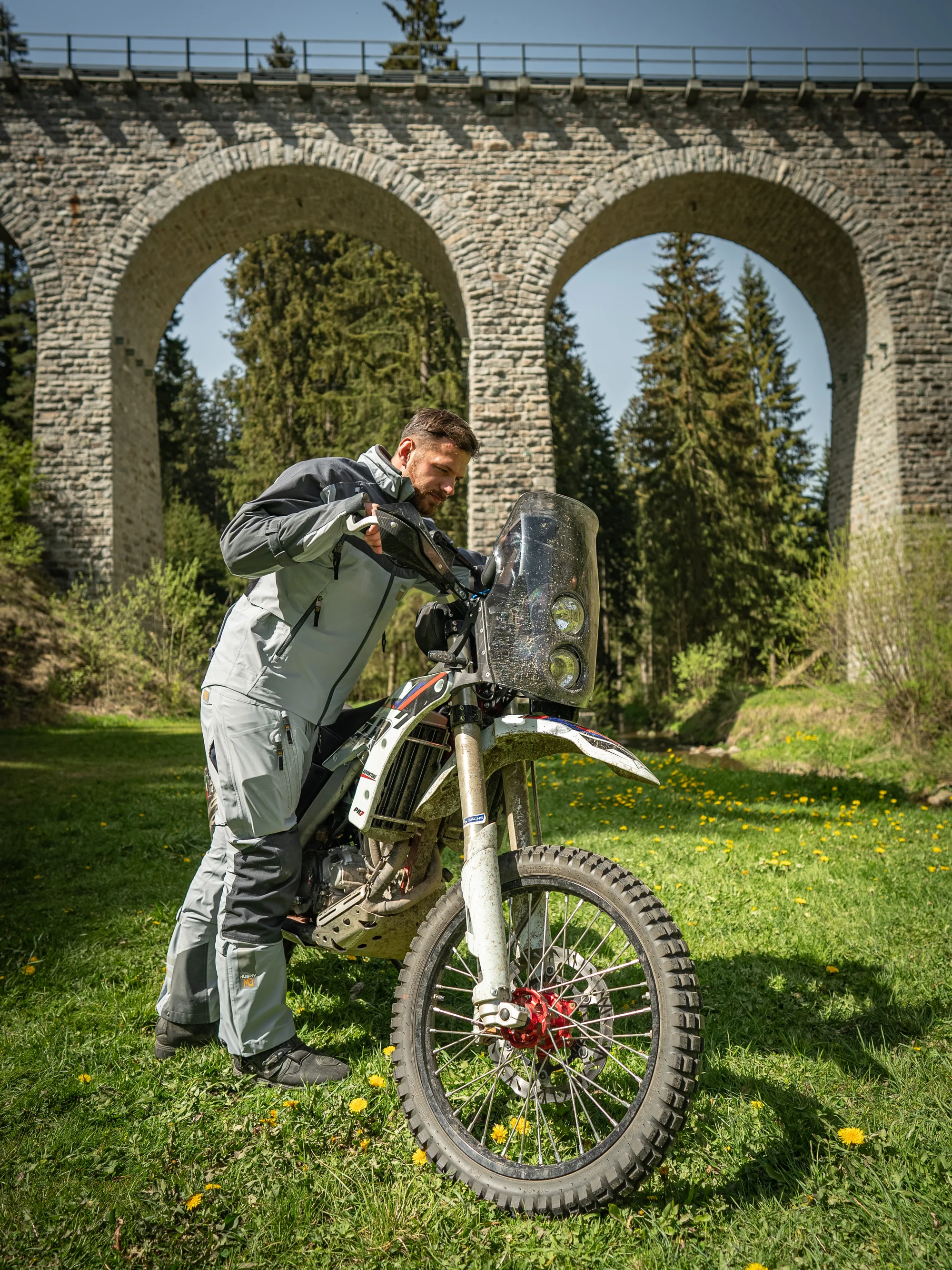 Tipy na výlety pro motorkáře: projekt Motokeška a trasy obsahující zajímavé výhry
