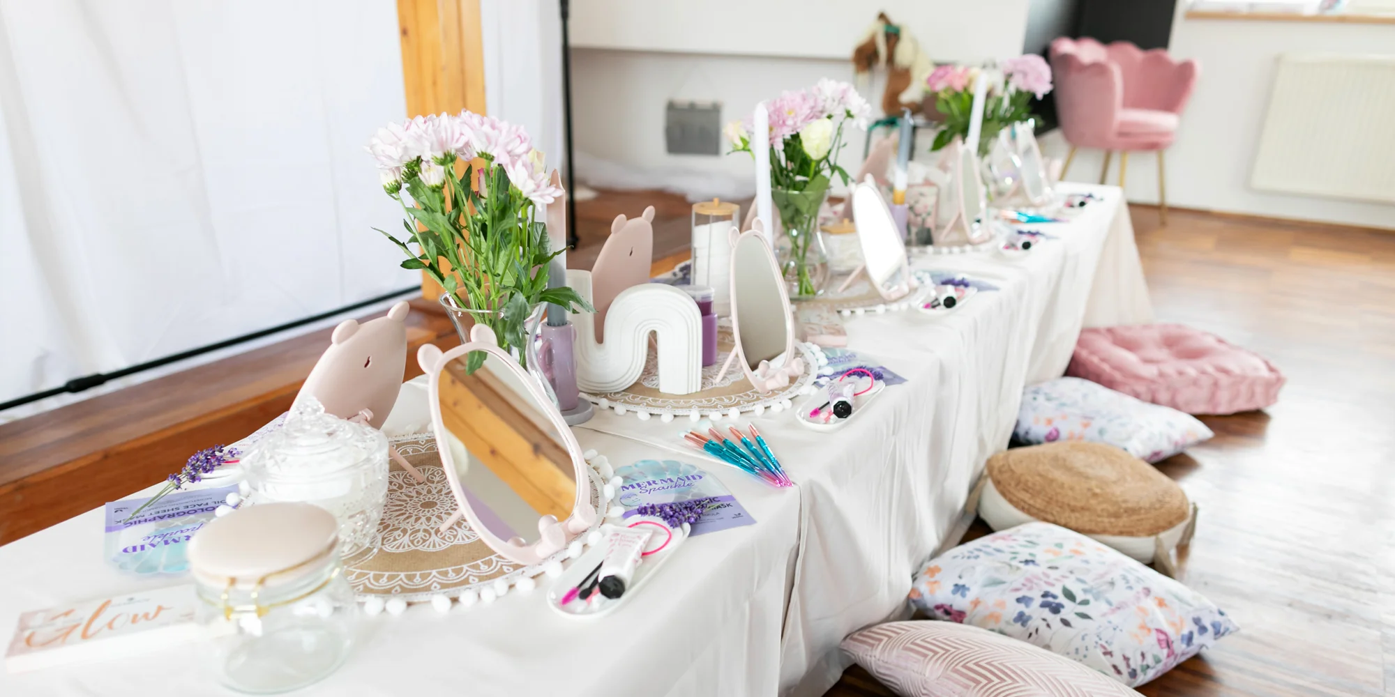 Kreativní program pro děti: líčení, malba na plátno, tvoření i zážitek pro maminku s dcerou