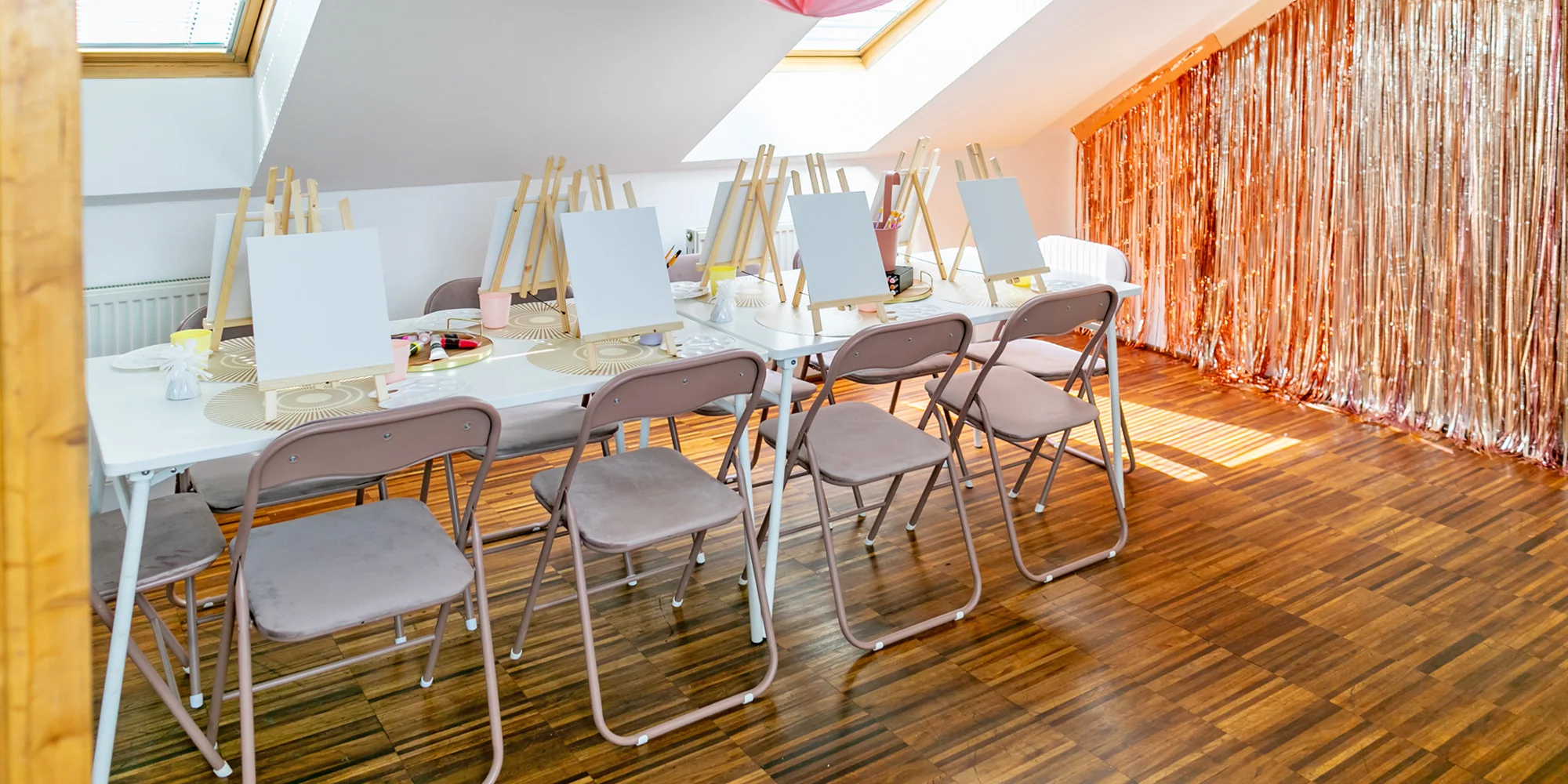 Kreativní program pro děti: líčení, malba na plátno, tvoření i zážitek pro maminku s dcerou