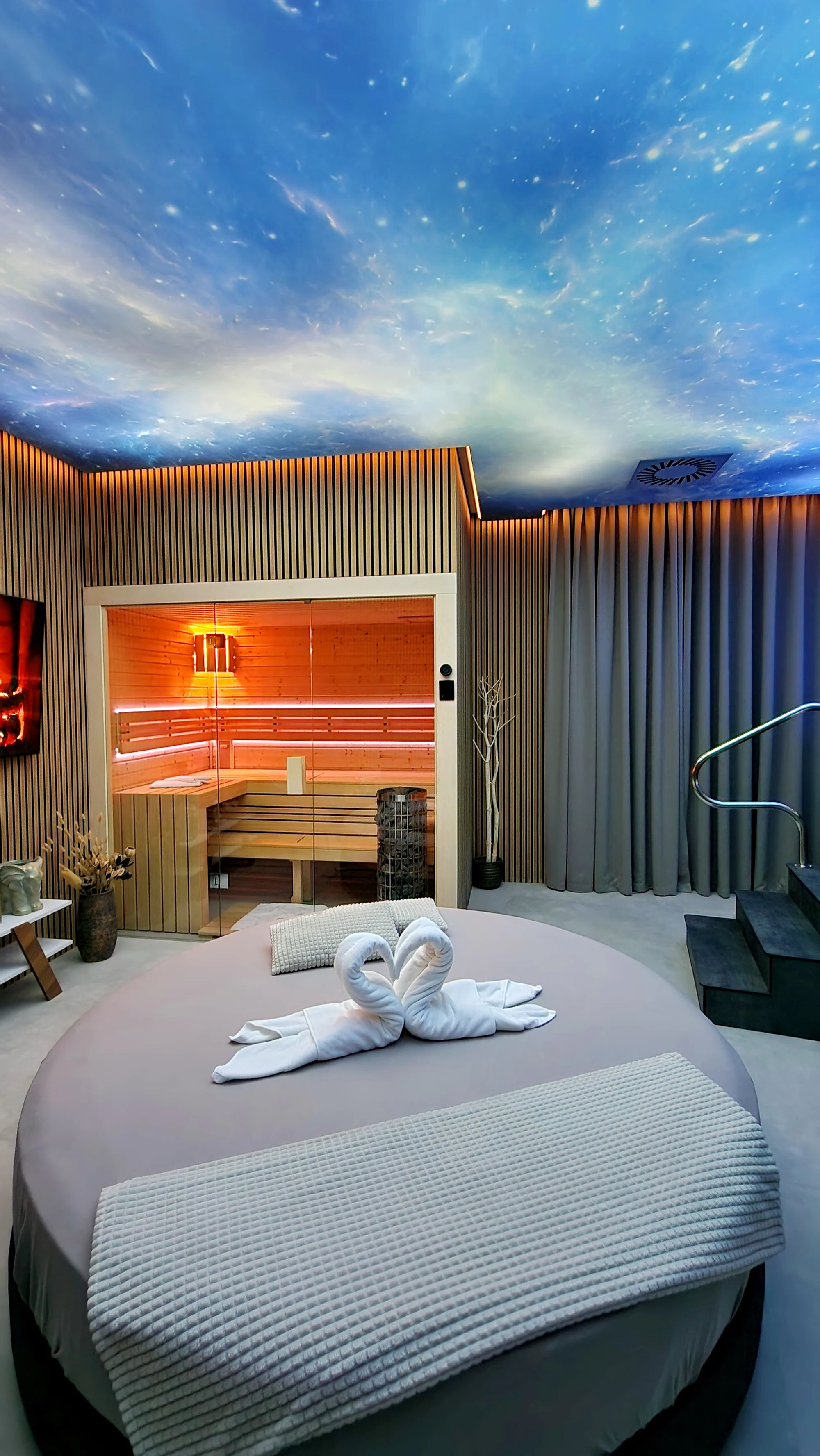 Nové privátní wellness v Hloubětíně: velký whirlpool, finská sauna, dvě relaxační zóny na výběr a drink