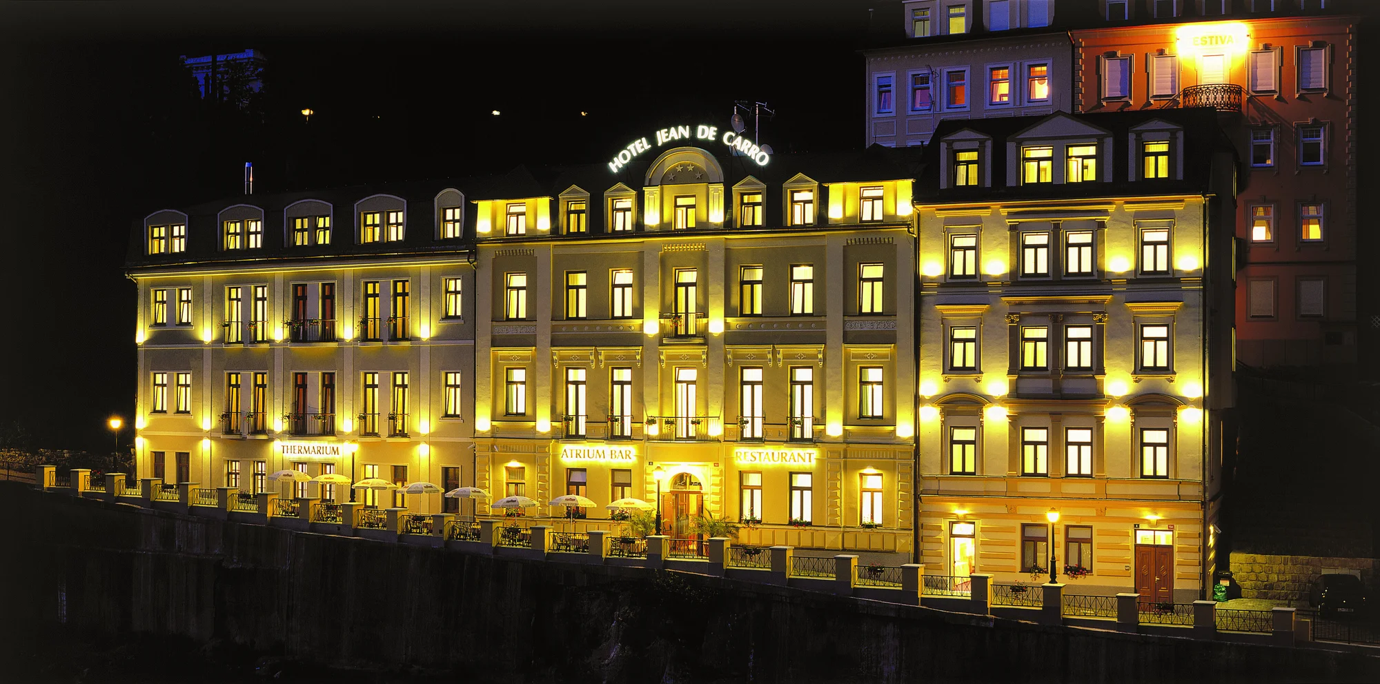 4* pobyt v centru Karlových Varů: ubytování se snídaní, wellness i projížďkou v kočáře
