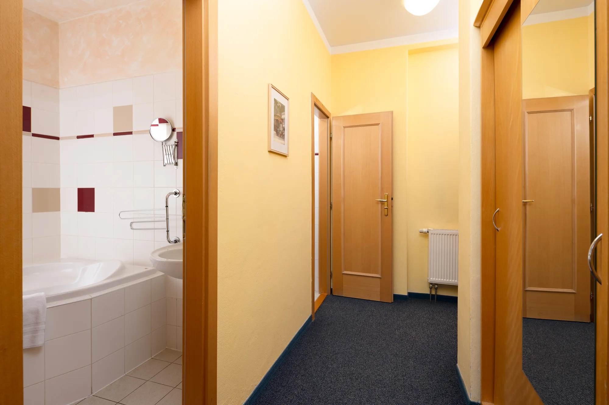 4* pobyt v centru Karlových Varů: ubytování se snídaní, wellness i projížďkou v kočáře