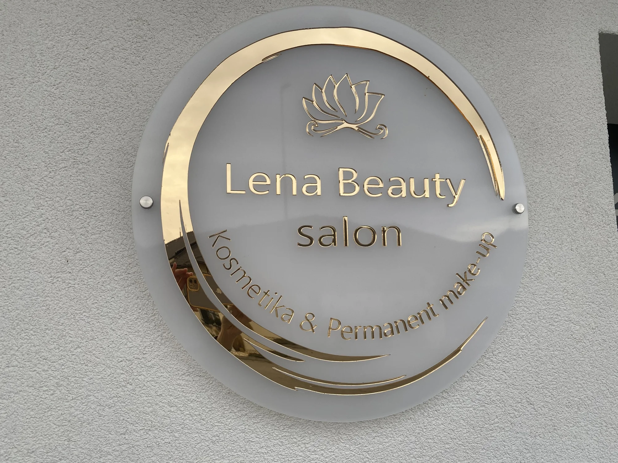 Permanentní make-up očních linek, rtů technikou akvarel či pudrového obočí